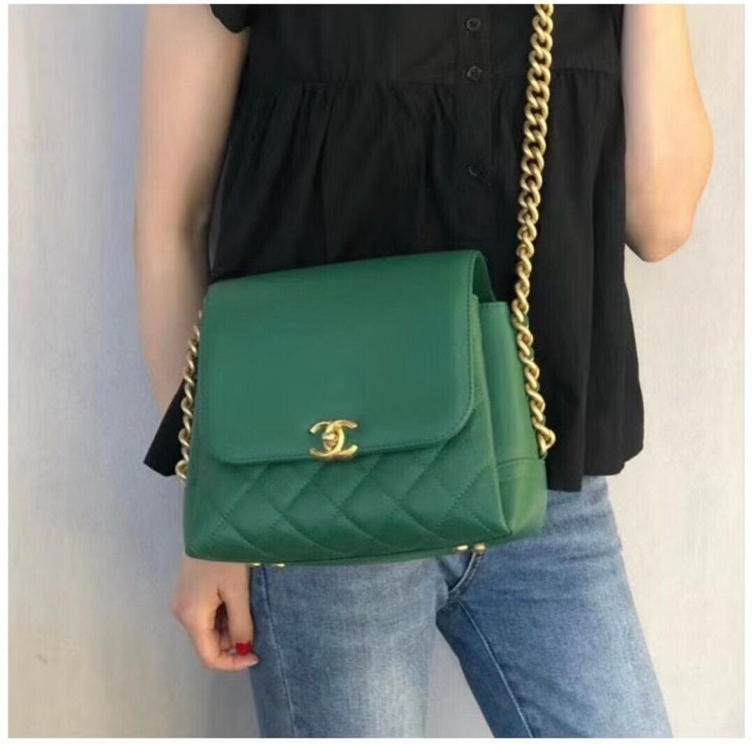 Chanel Pre-loved Bag Very good condition Size ONE SIZE - 5 Thumbnail