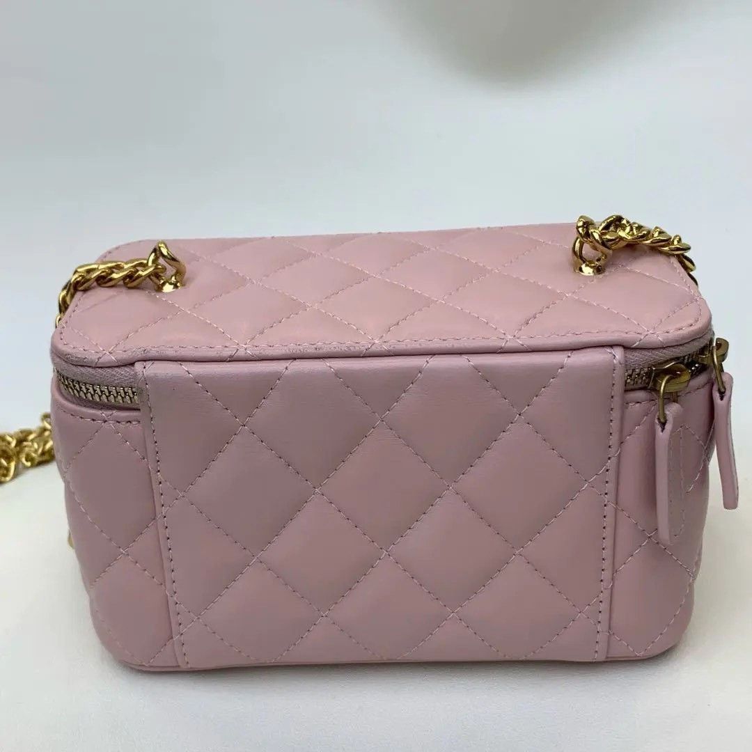 Chanel Pre-loved Bag Very good condition Size ONE SIZE - 4 Thumbnail