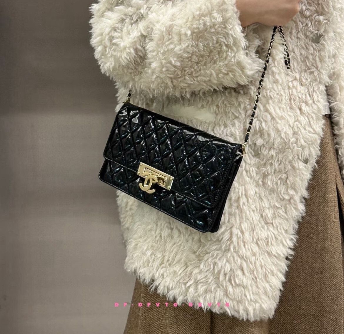 Chanel Pre-loved Bag Very good condition Size ONE SIZE - 8 Thumbnail