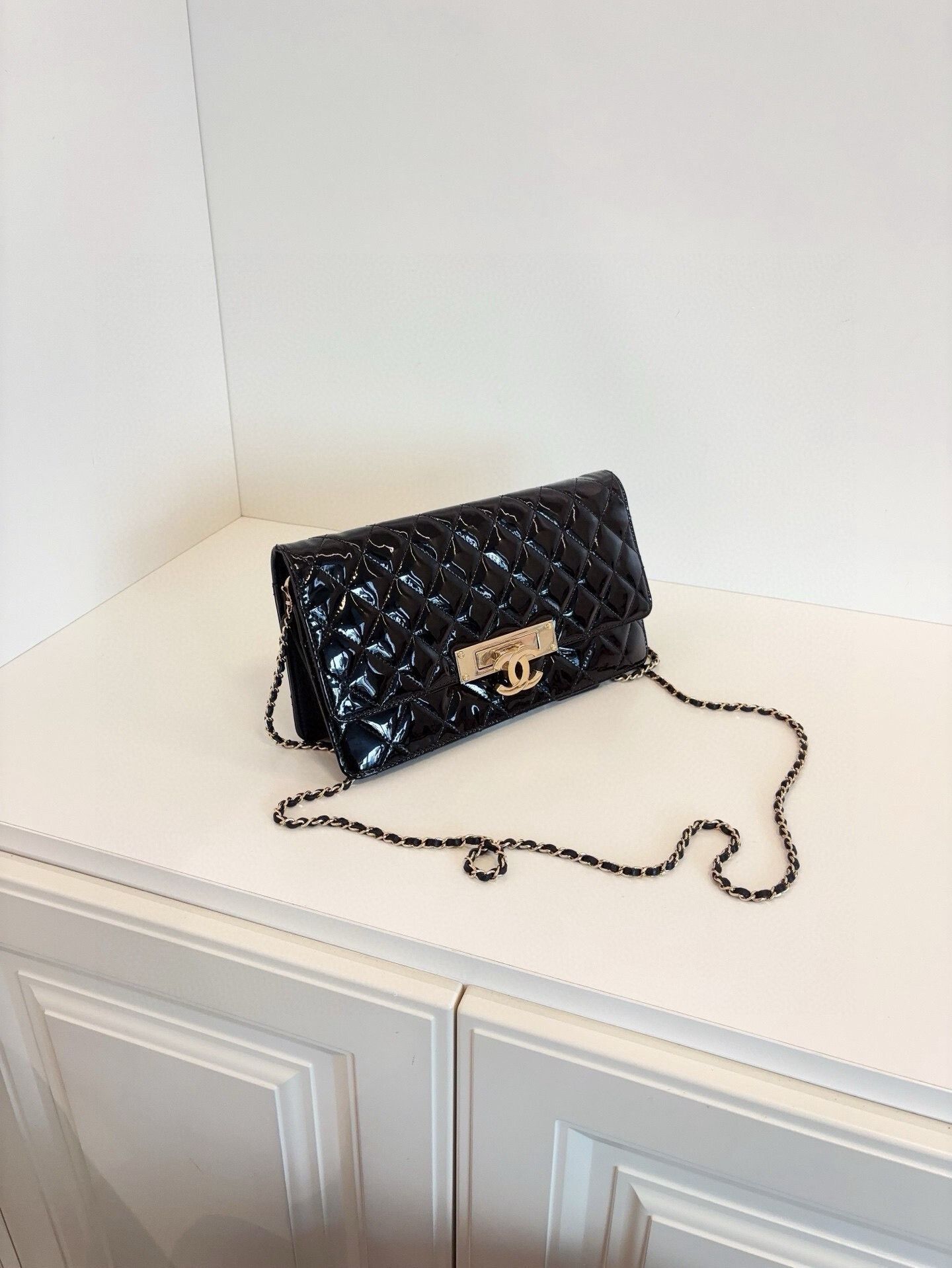 Chanel Pre-loved Bag Very good condition Size ONE SIZE - 3 Thumbnail