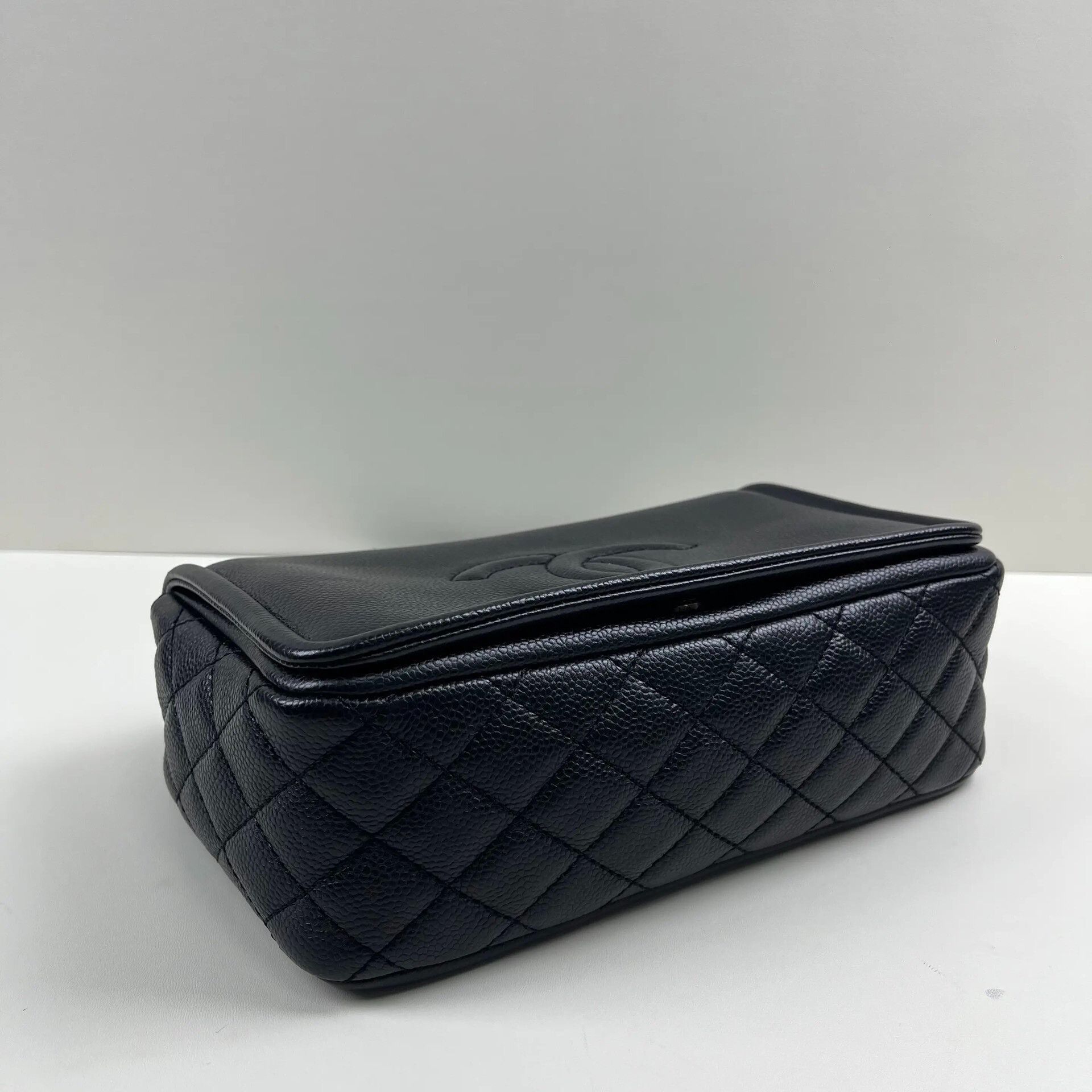 Chanel Pre-loved Bag Very good condition Size ONE SIZE - 7 Thumbnail