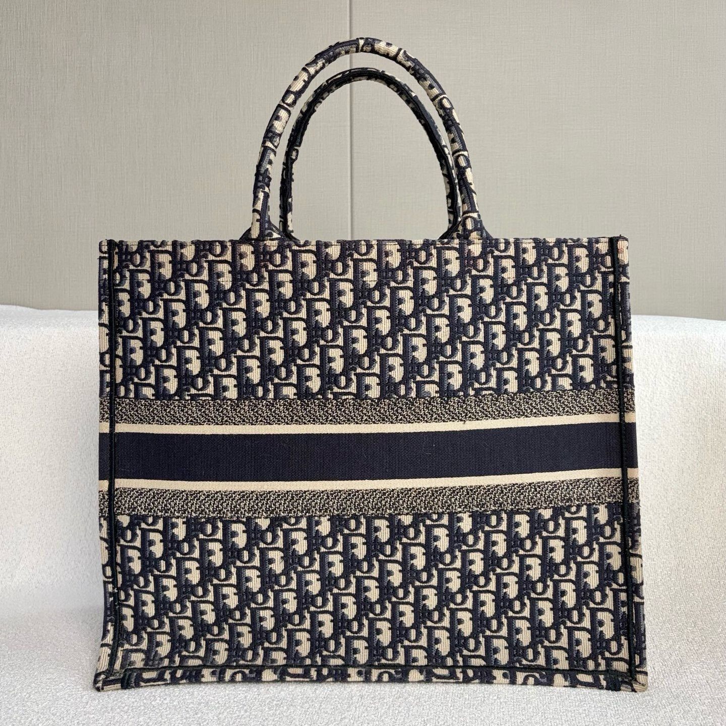 Dior Pre-loved Bag Very good condition Size ONE SIZE - 2 Thumbnail