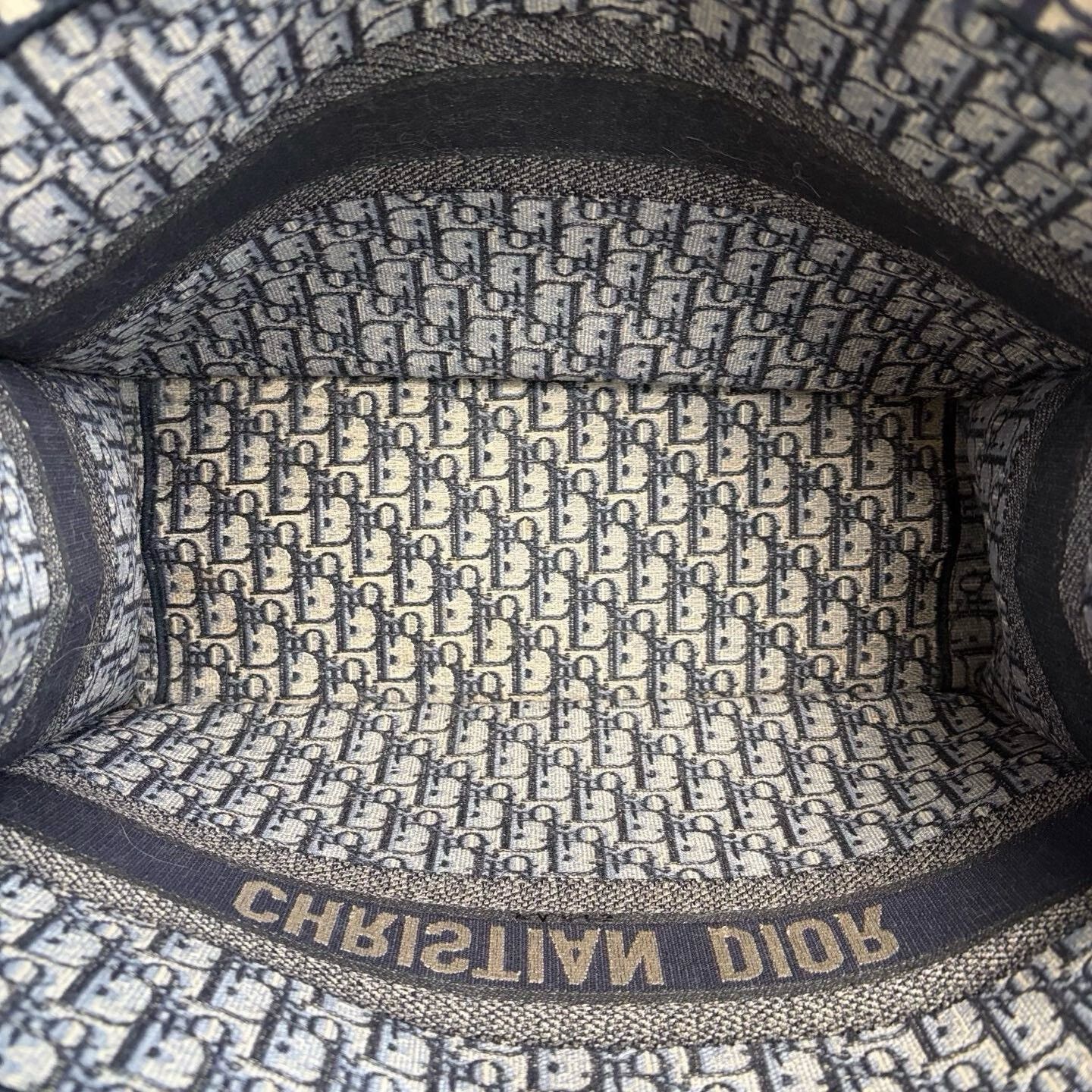 Dior Pre-loved Bag Very good condition Size ONE SIZE - 7 Thumbnail