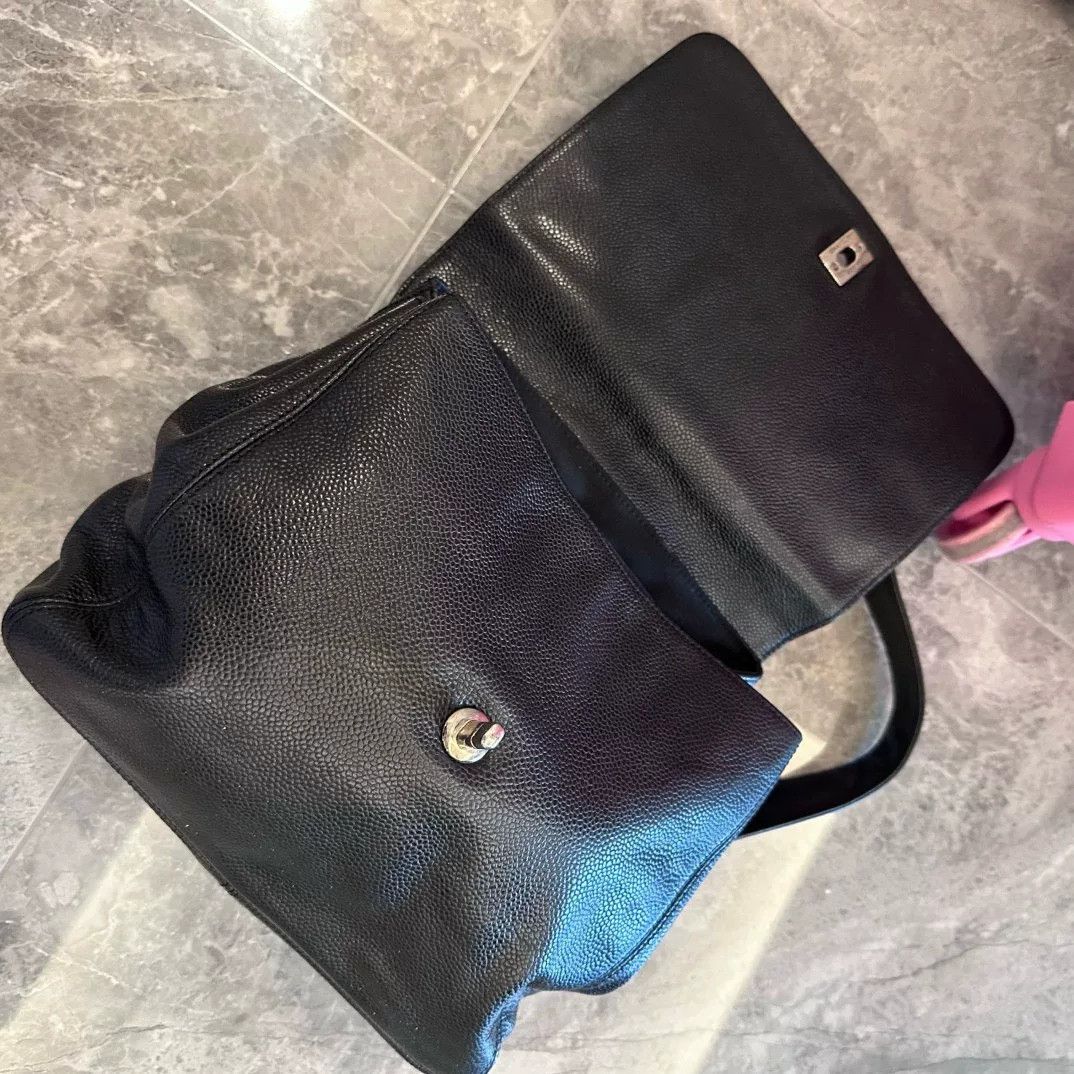 Chanel Pre-loved Bag Very good condition Size ONE SIZE - 9 Thumbnail