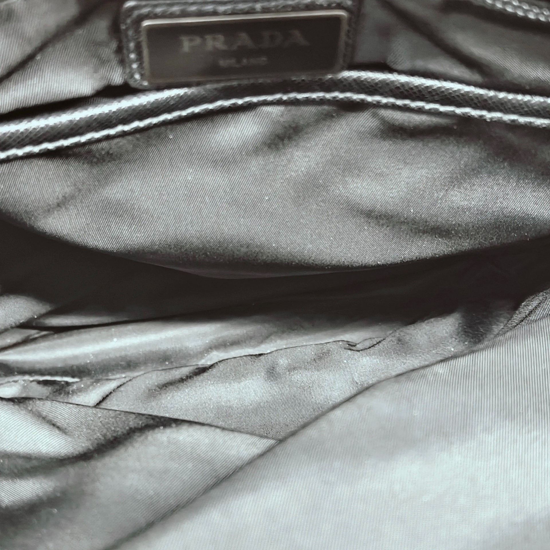 Prada Pre-loved Bag Very good condition Size ONE SIZE - 9 Thumbnail