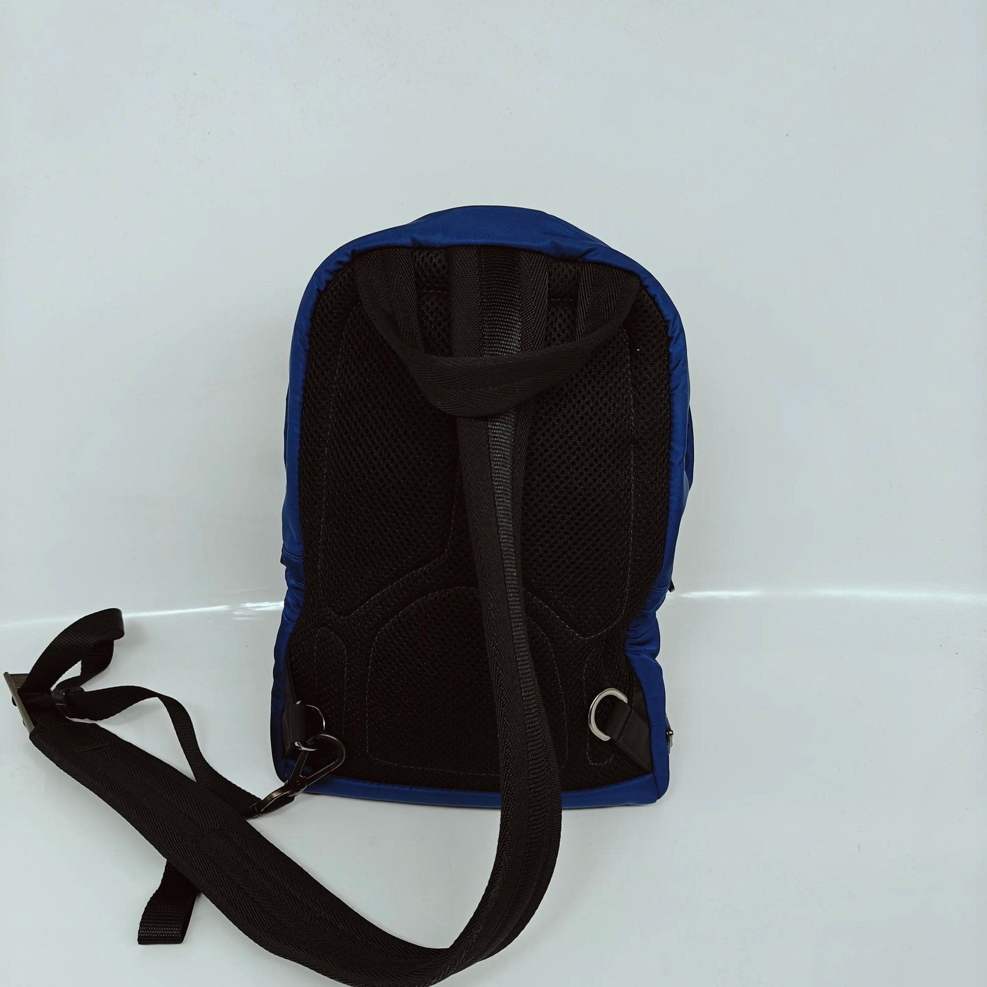 Prada Pre-loved Bag Very good condition Size ONE SIZE - 4 Thumbnail