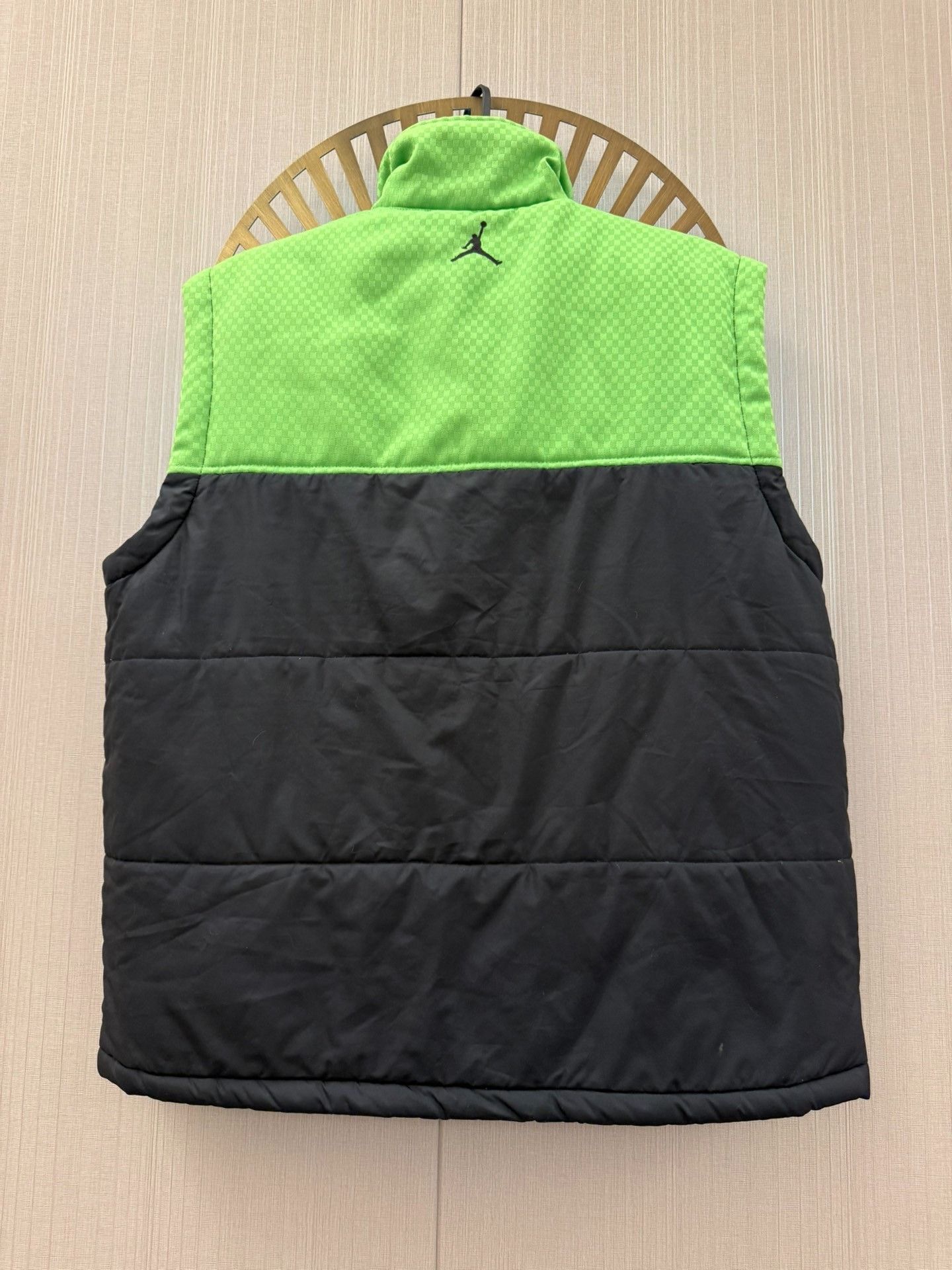 Jordan Brand Jordan Brand Retro Rare Vest l Men Size US L / EU 52-54 / 3 - 2 Thumbnail