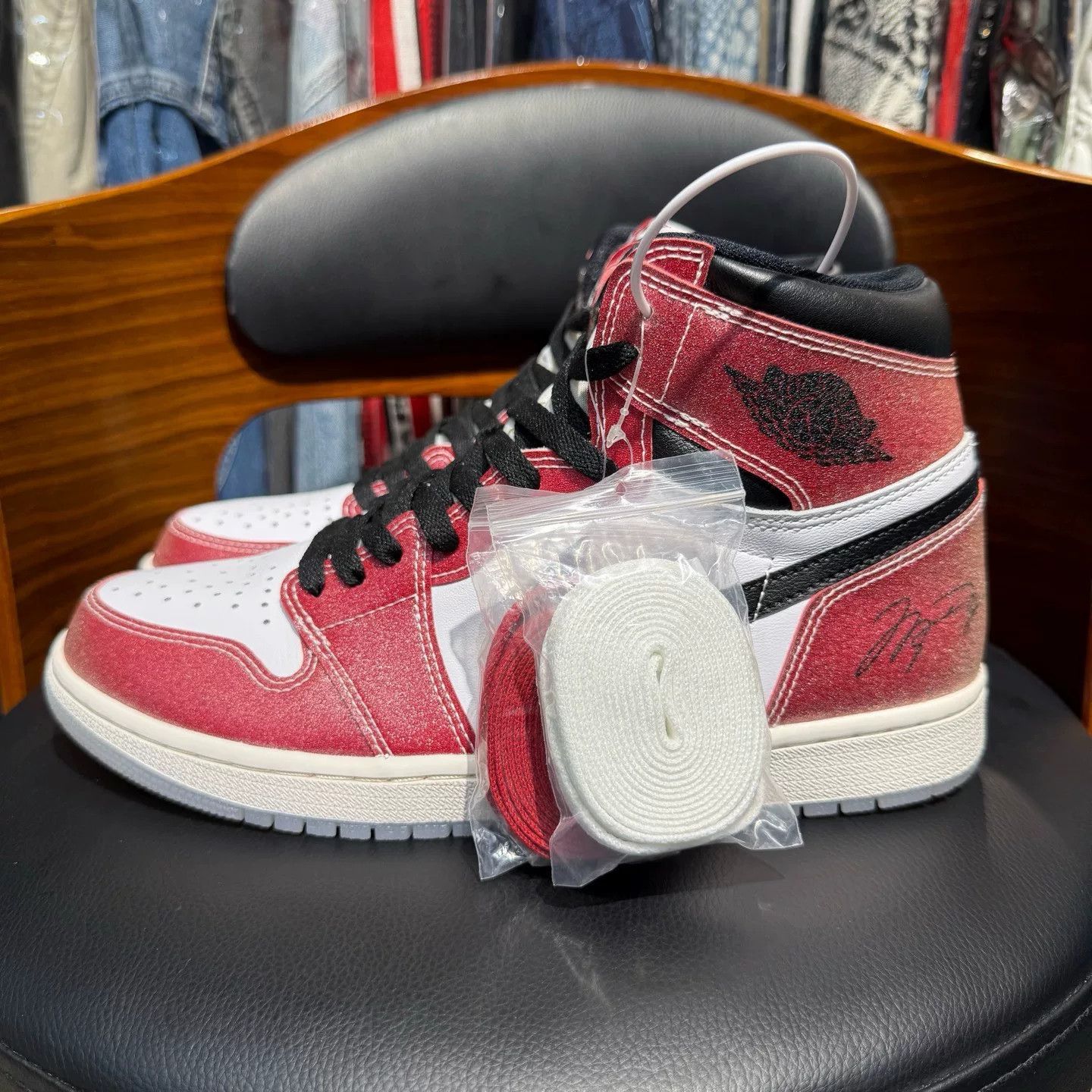 Nike Nike AJ1 Collab Red Lowtop Sneakers 44 Men Size US 10.5 / EU 43-44 - 6 Thumbnail