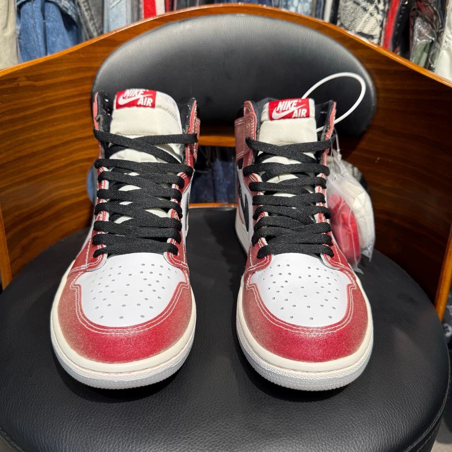 Nike Nike AJ1 Collab Red Lowtop Sneakers 44 Men Size US 10.5 / EU 43-44 - 2 Thumbnail