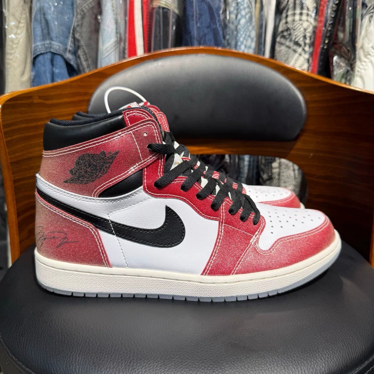 Nike Nike AJ1 Collab Red Lowtop Sneakers 44 Men Size US 10.5 / EU 43-44 - 4 Thumbnail