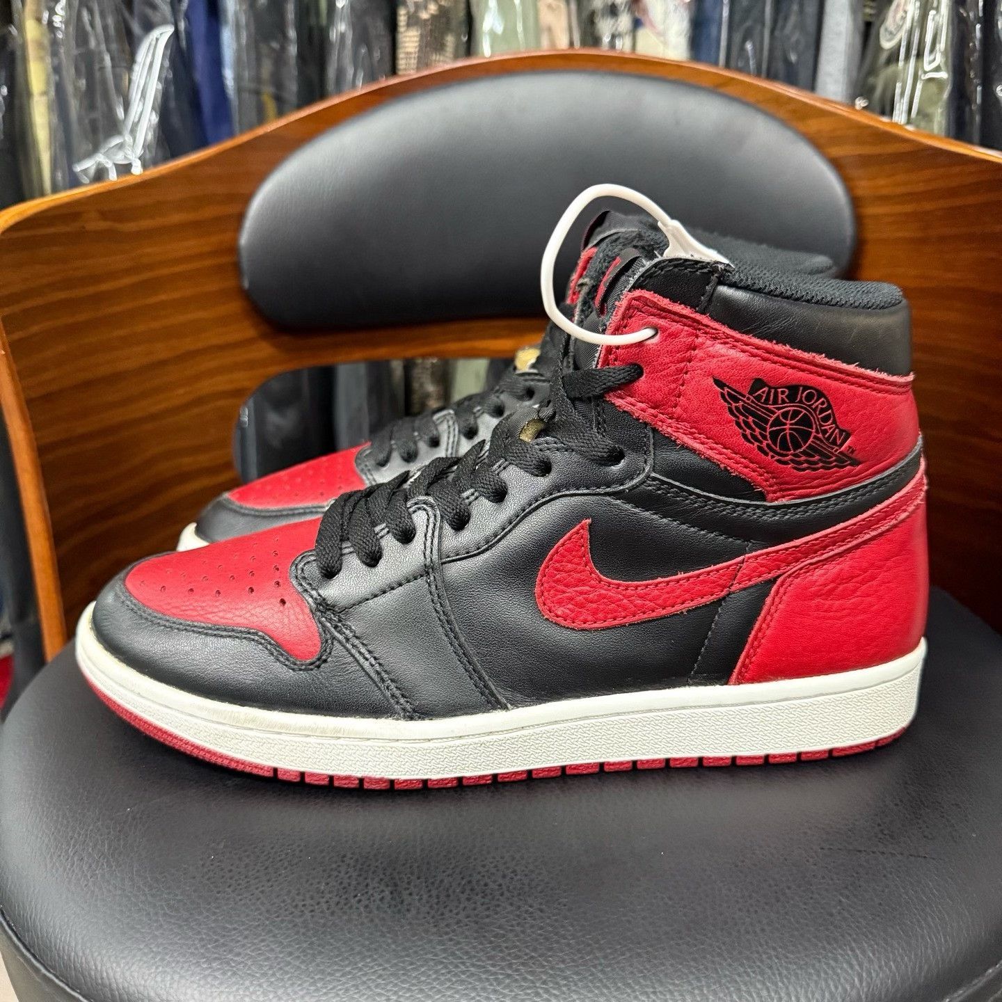 Nike Nike AJ1 Black Lowtop Sneakers 42 Men Size US 9 / EU 42 - 6 Thumbnail