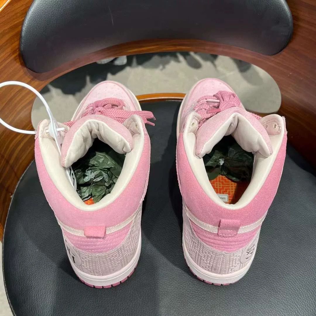 Nike Nike DUNK Limited Pink Lowtop Sneakers 42 Men Size US 9 / EU 42 - 5 Thumbnail