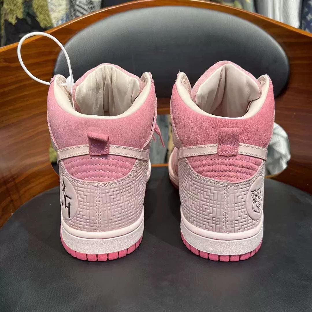 Nike Nike DUNK Limited Pink Lowtop Sneakers 42 Men Size US 9 / EU 42 - 6 Thumbnail