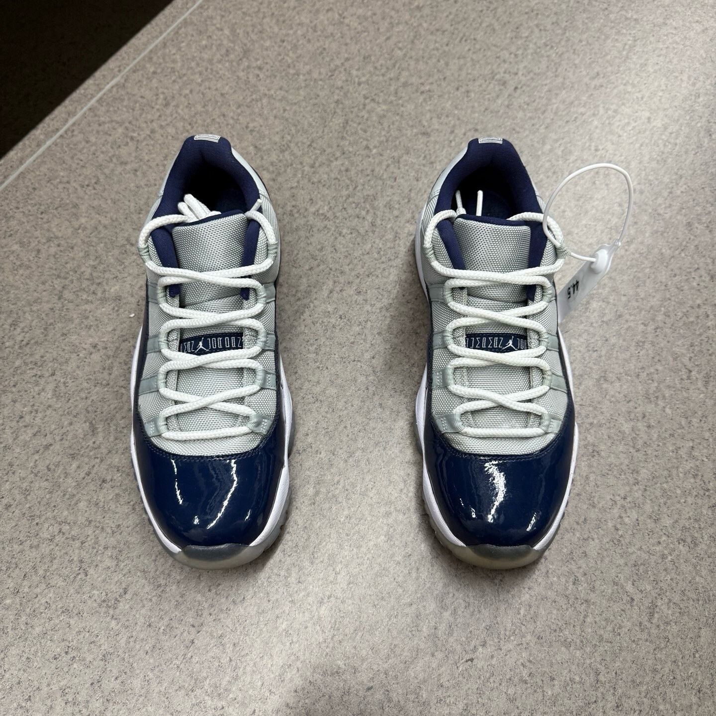 Nike Nike AJ11 Blue Lowtop Sneakers 44.5 Men Size US 11 / EU 44 - 5 Thumbnail