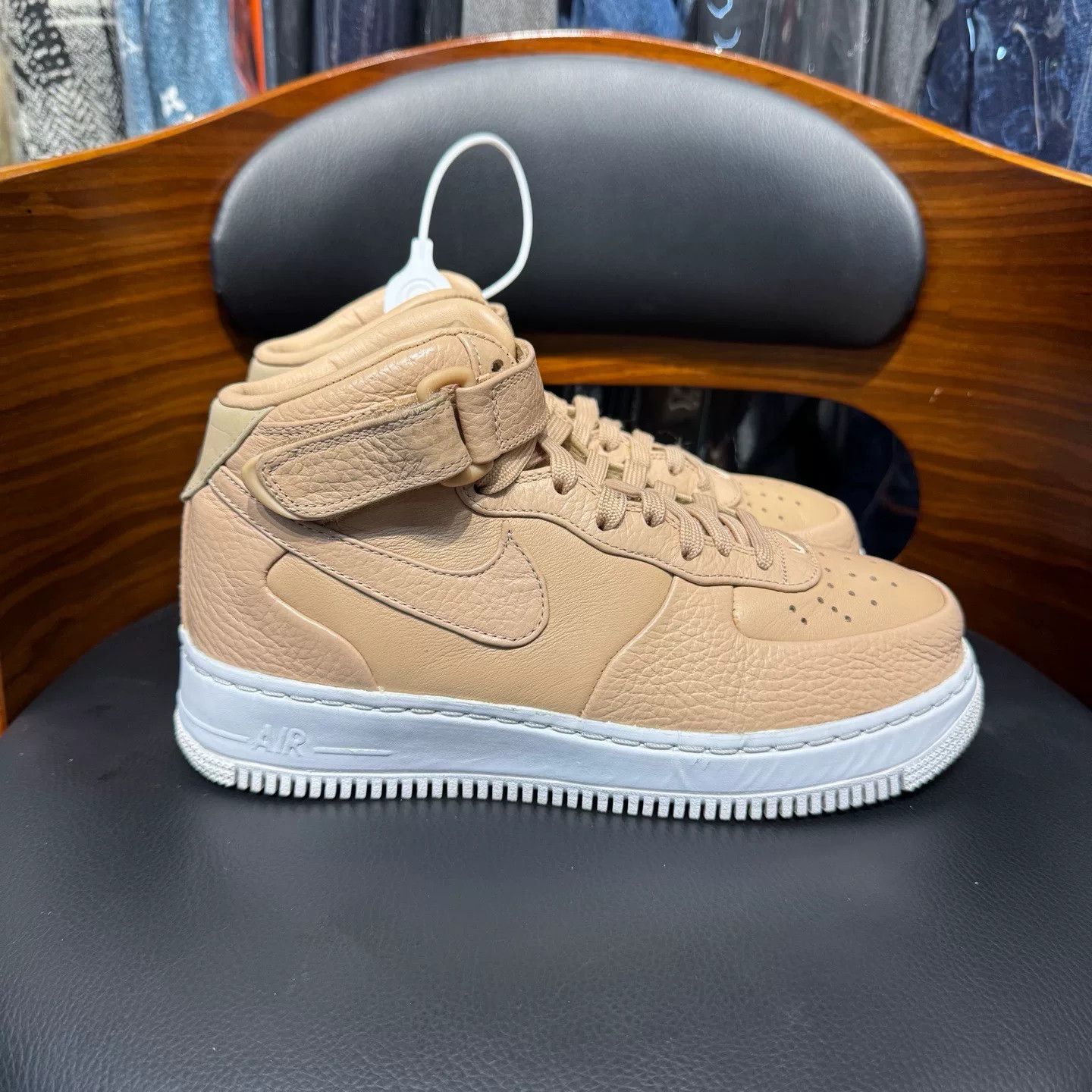 Nike Nike AF1 Brown Lowtop Sneakers 37 Men Size US 5 / EU 37 - 4 Thumbnail