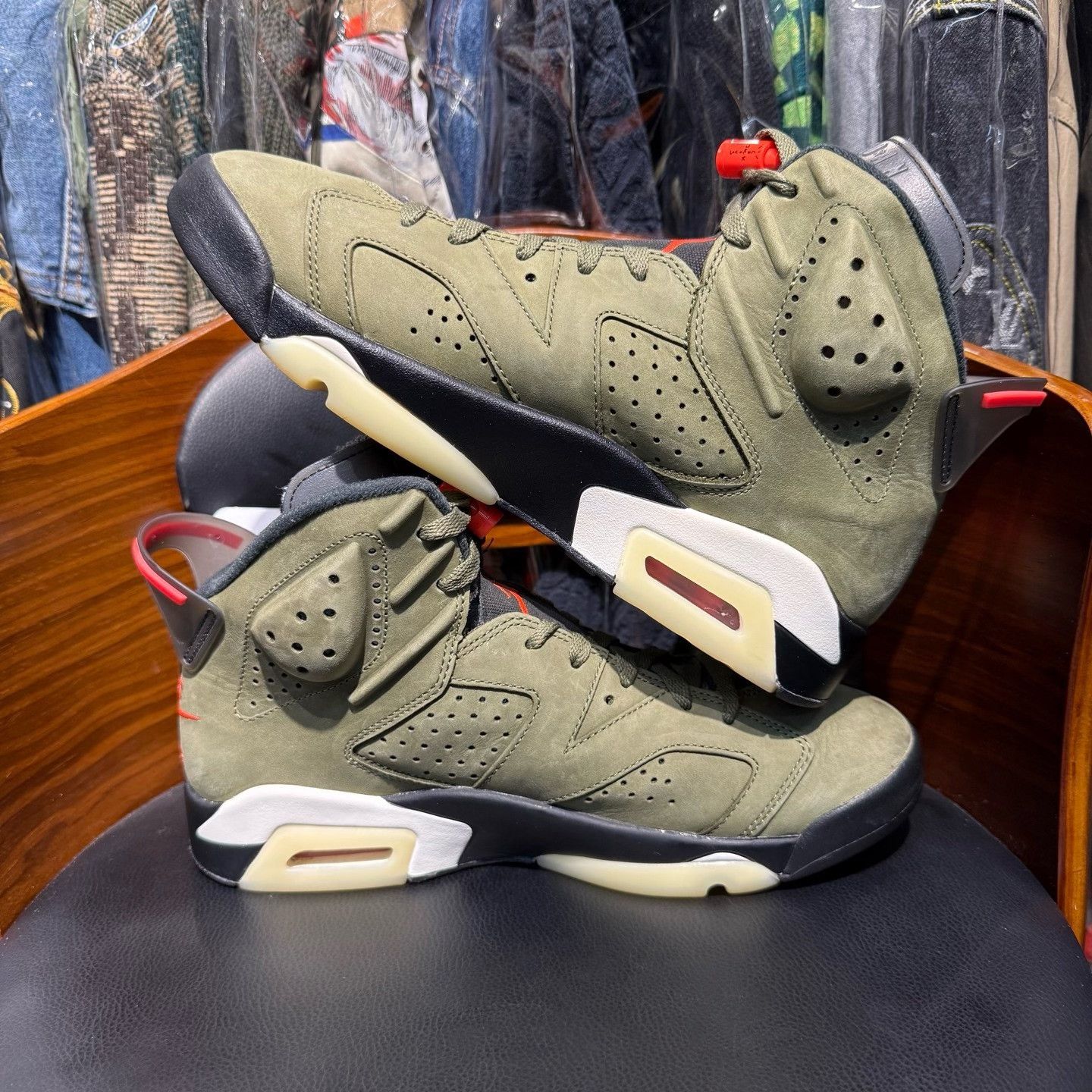 Nike Nike AJ6 Green Lowtop Sneakers 42 Men Size US 9 / EU 42 - 7 Thumbnail