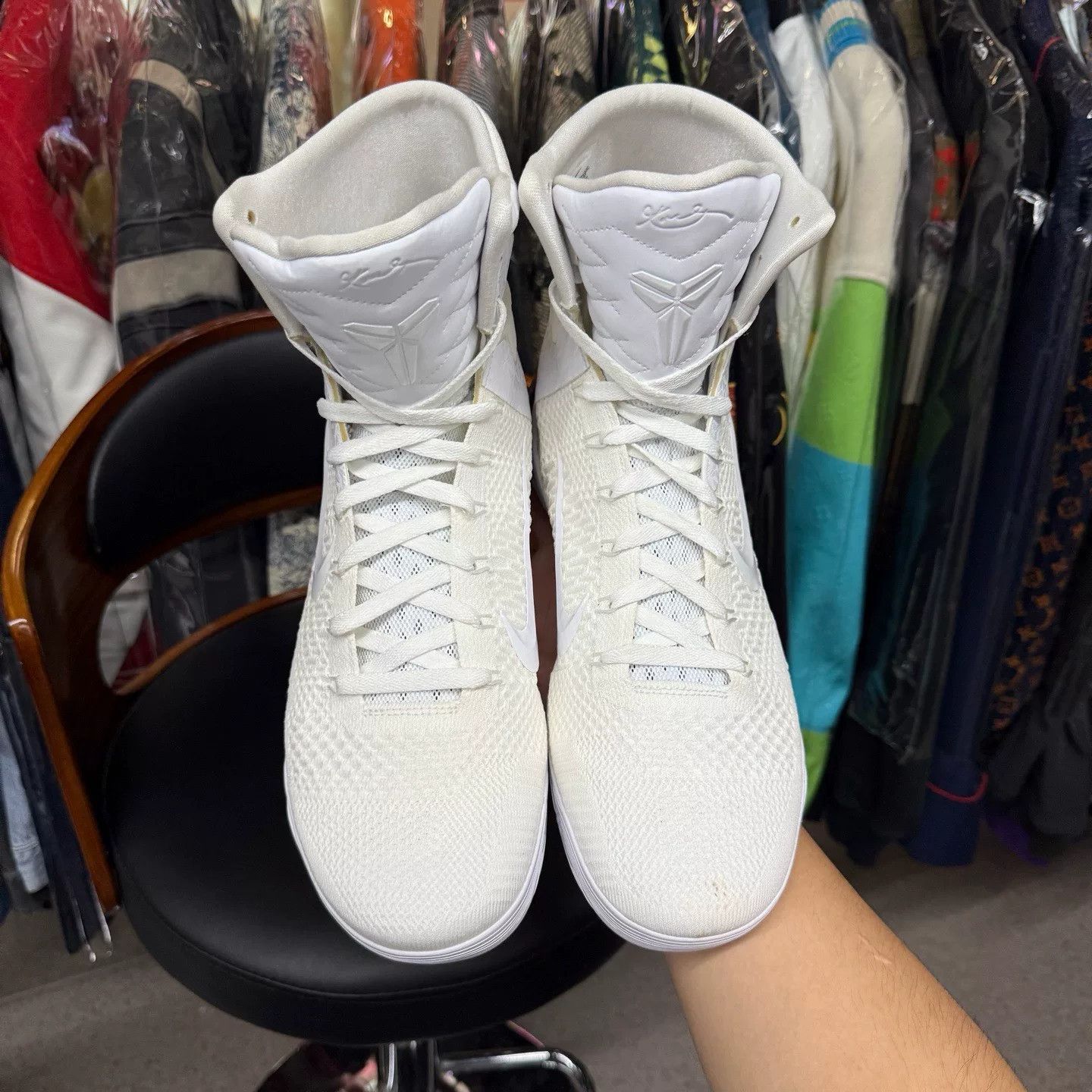 Nike Nike KOBE9 White Lowtop Sneakers 46 Men Size US 12 / EU 45 - 5 Thumbnail