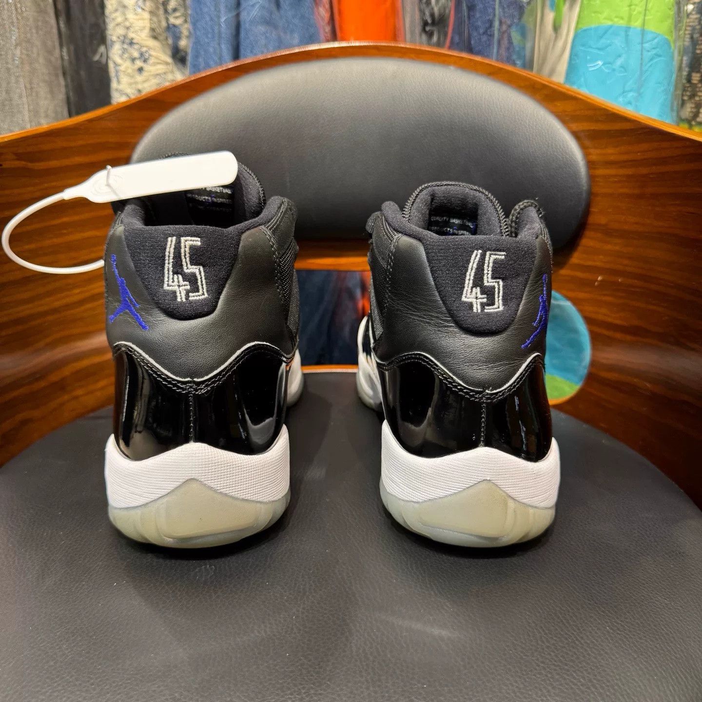 Nike Nike AJ11 Lowtop Sneakers 42 Men Size US 9 / EU 42 - 3 Thumbnail