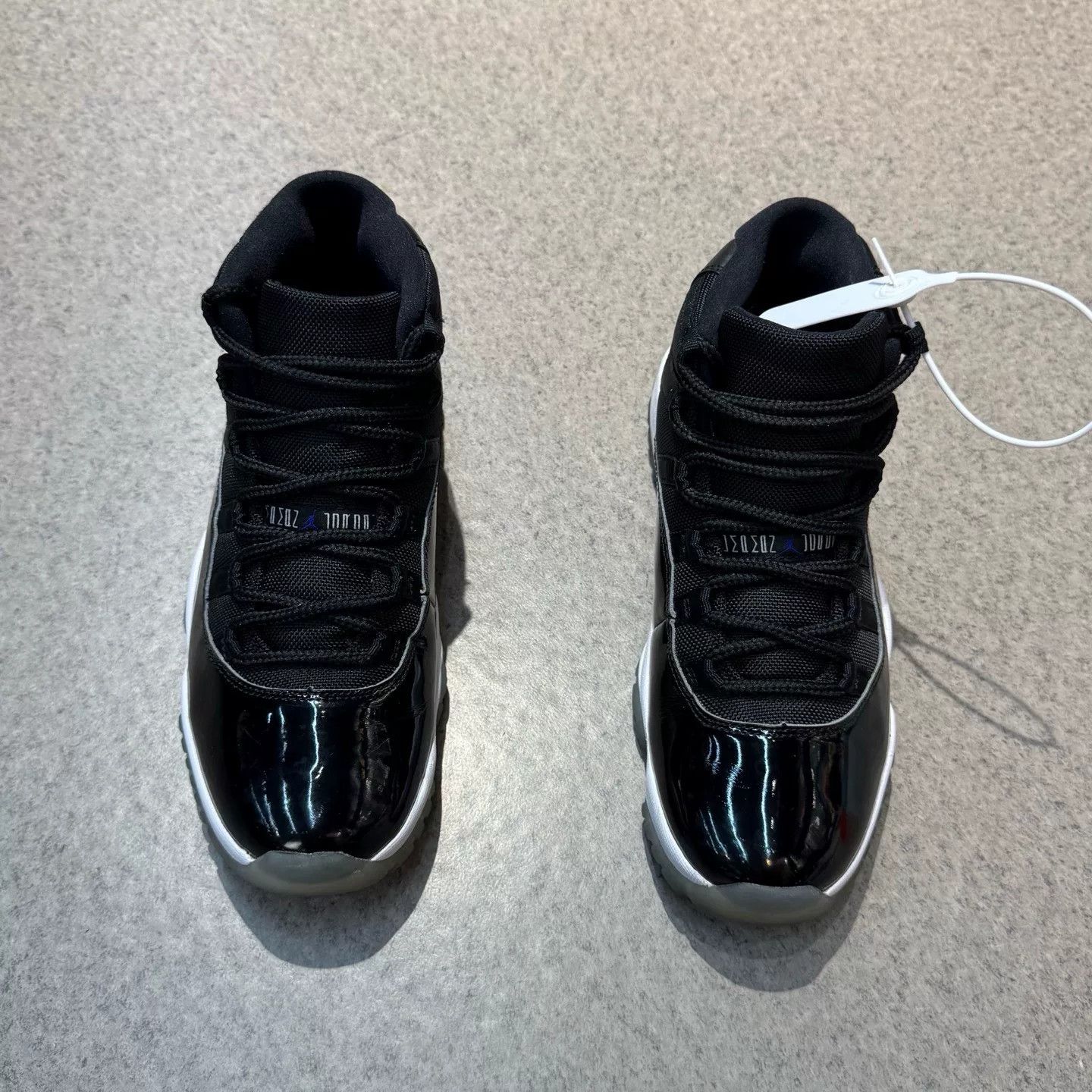 Nike Nike AJ11 Lowtop Sneakers 42 Men Size US 9 / EU 42 - 5 Thumbnail