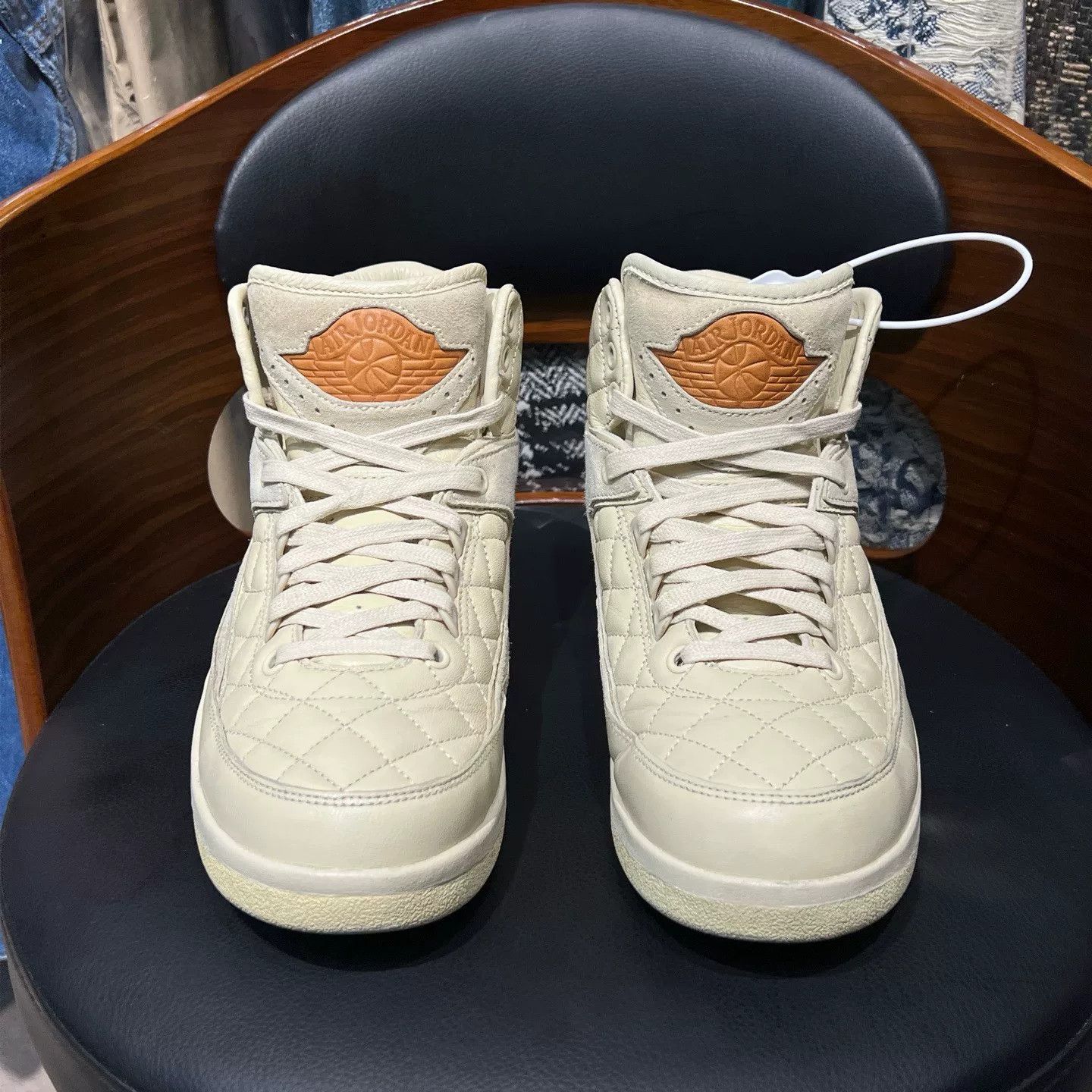 Nike Nike AJ2 Beige Lowtop Sneakers 42 Men Size US 9 / EU 42 - 2 Thumbnail