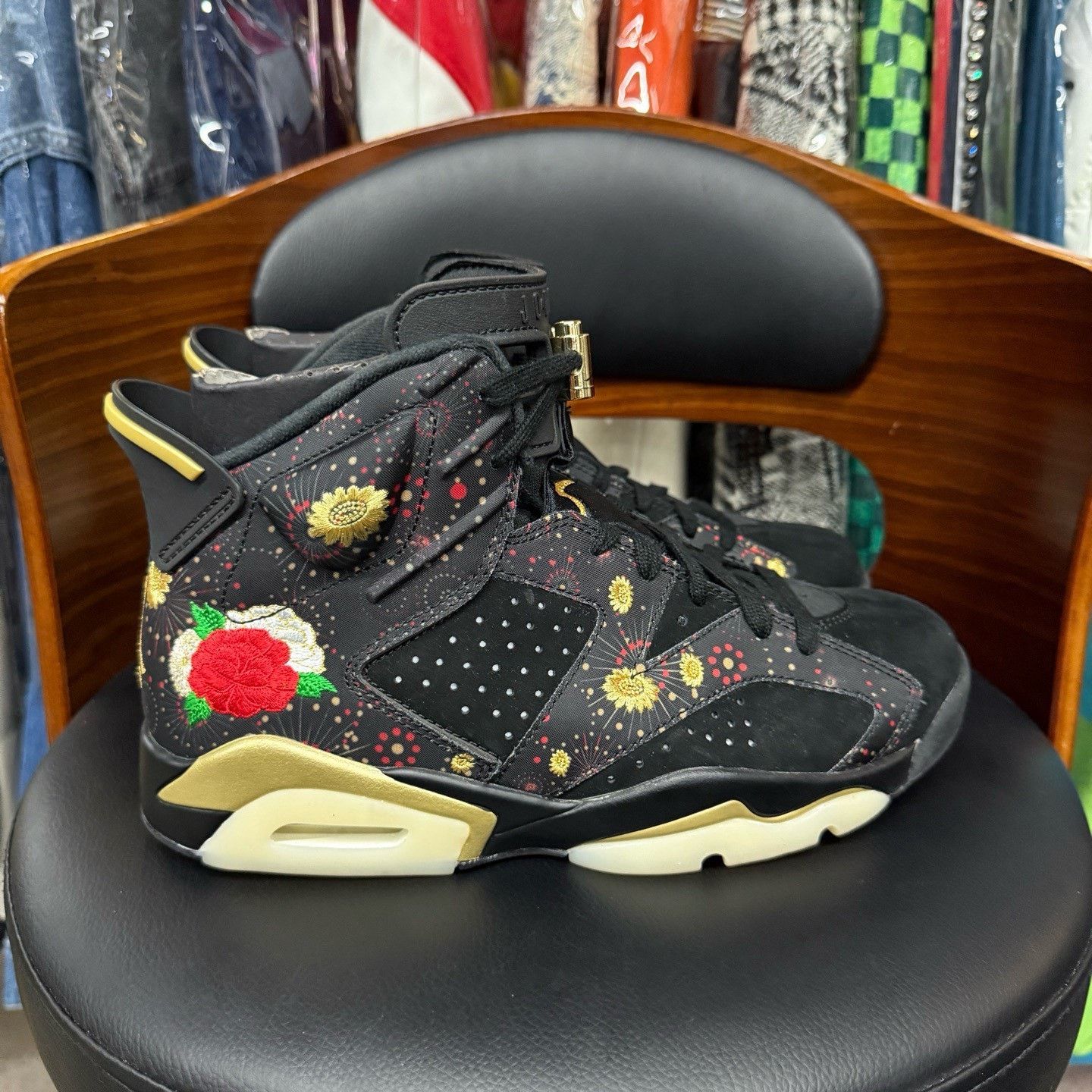 Nike Nike AJ6 Lowtop Sneakers 41 Men Size US 8.5 / EU 41-42 - 4 Thumbnail