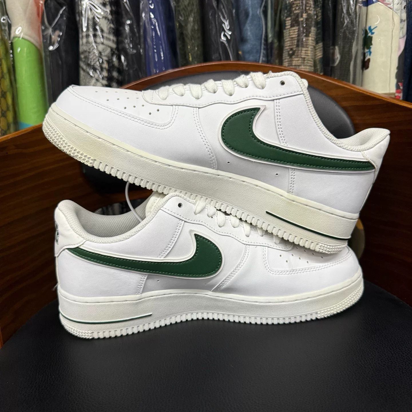 Nike Nike AF1 Green Lowtop Sneakers 42 Men Size US 9 / EU 42 - 7 Thumbnail