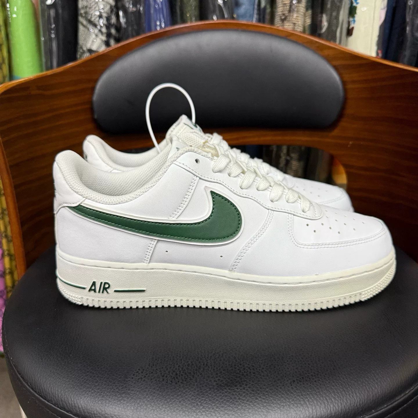 Nike Nike AF1 Green Lowtop Sneakers 42 Men Size US 9 / EU 42 - 4 Thumbnail