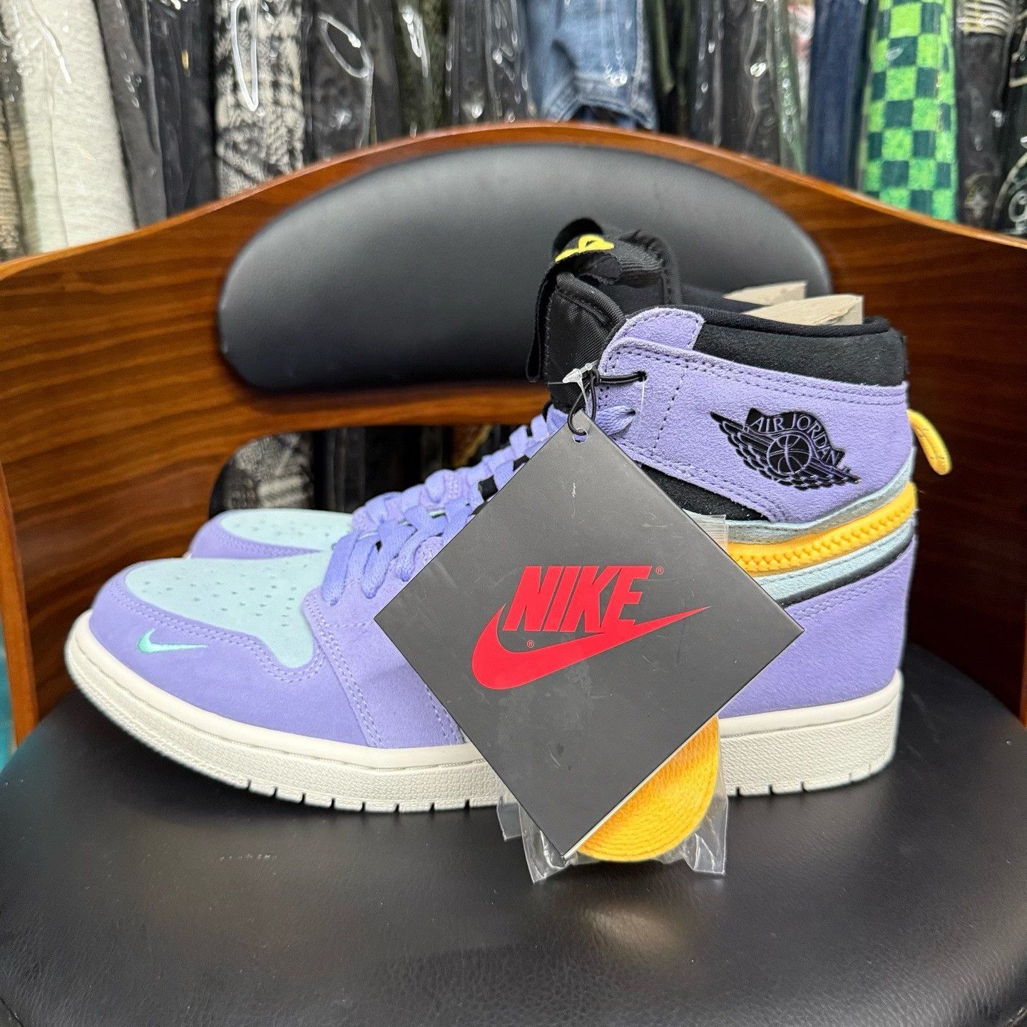Nike Nike AJ1 Purple Lowtop Sneakers 44.5 Men Size US 11 / EU 44 - 6 Thumbnail