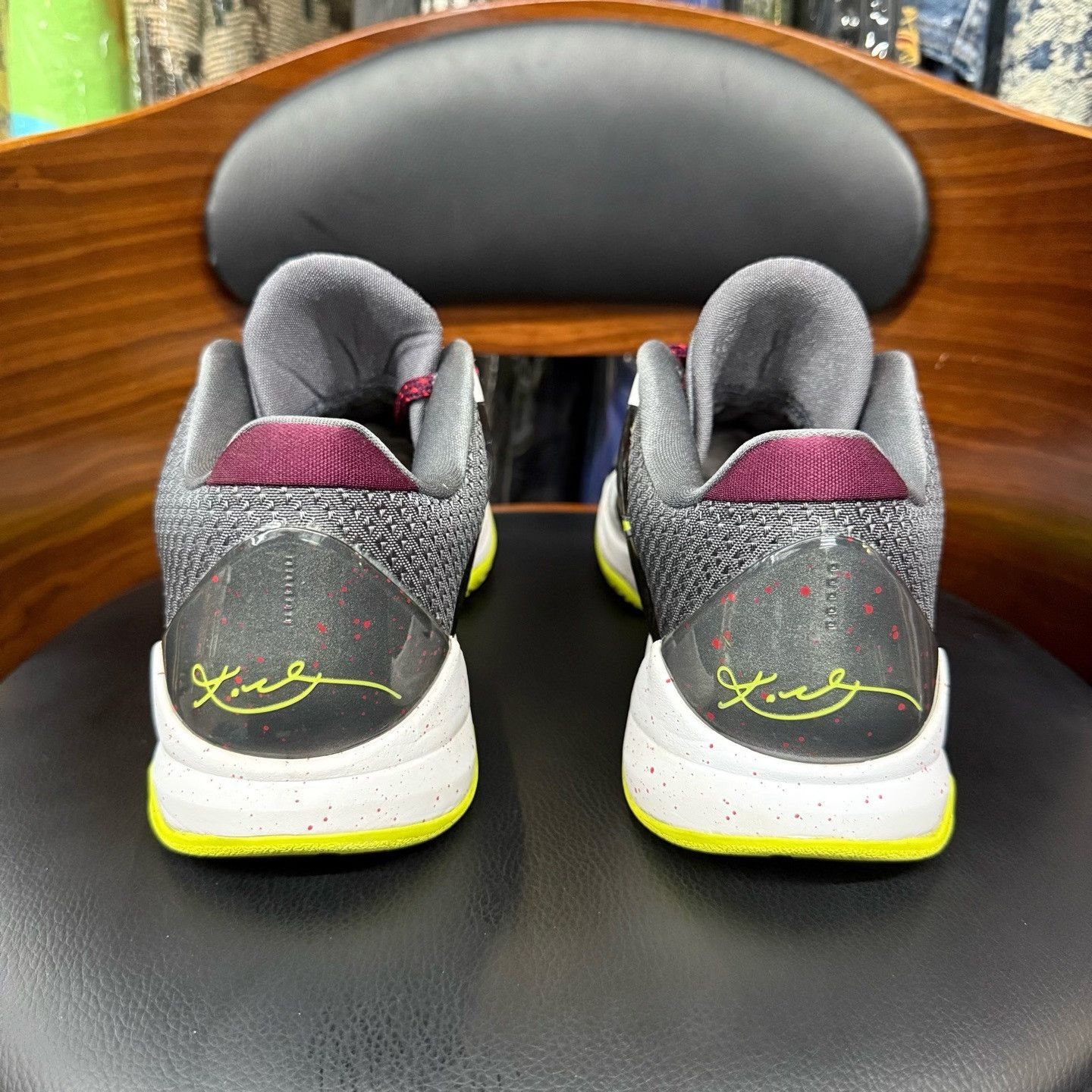 Nike Nike KOBE5 Lowtop Sneakers 42 Men Size US 9 / EU 42 - 3 Thumbnail