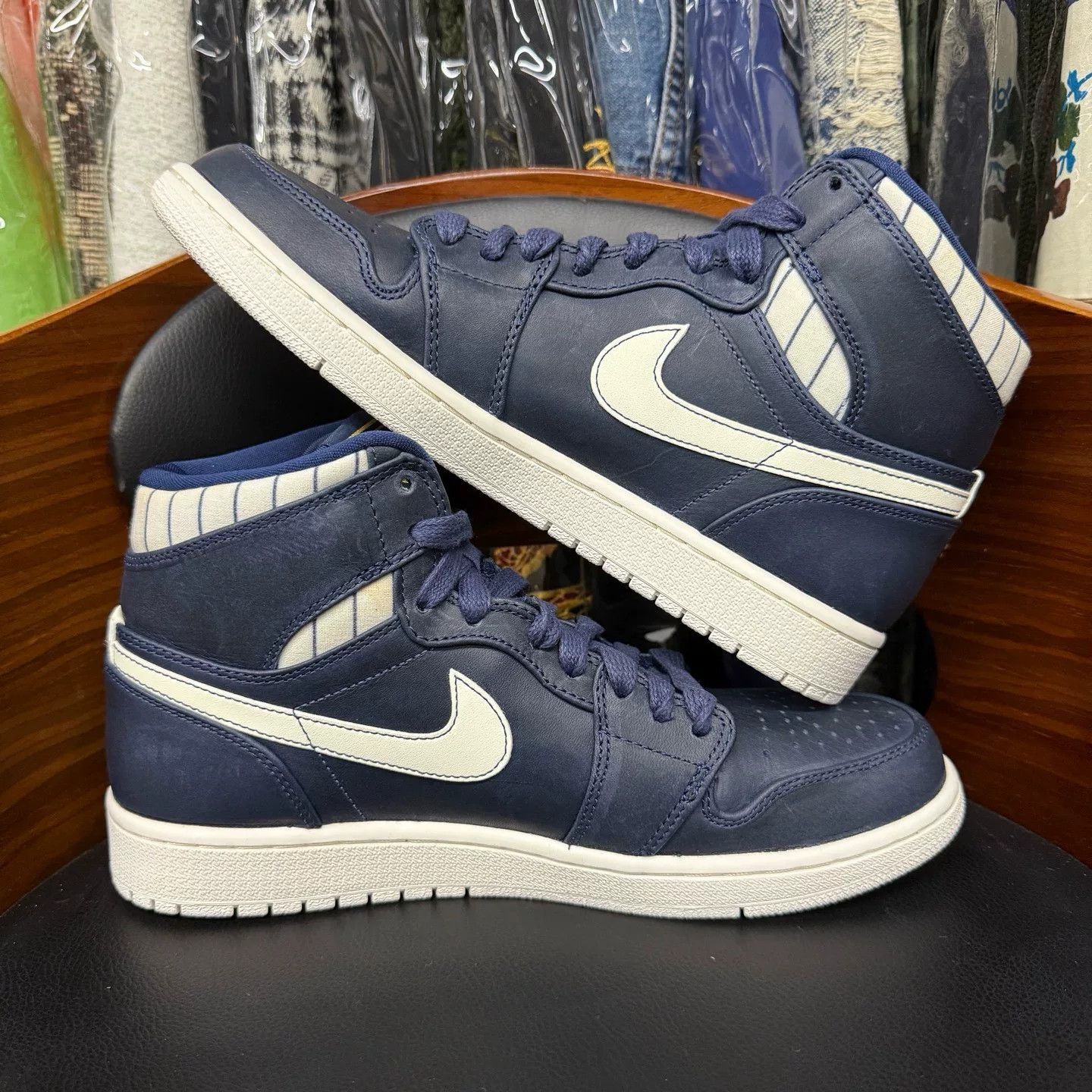 Nike Nike AJ1 Lowtop Sneakers 43 Men Size US 10 / EU 43 - 7 Thumbnail