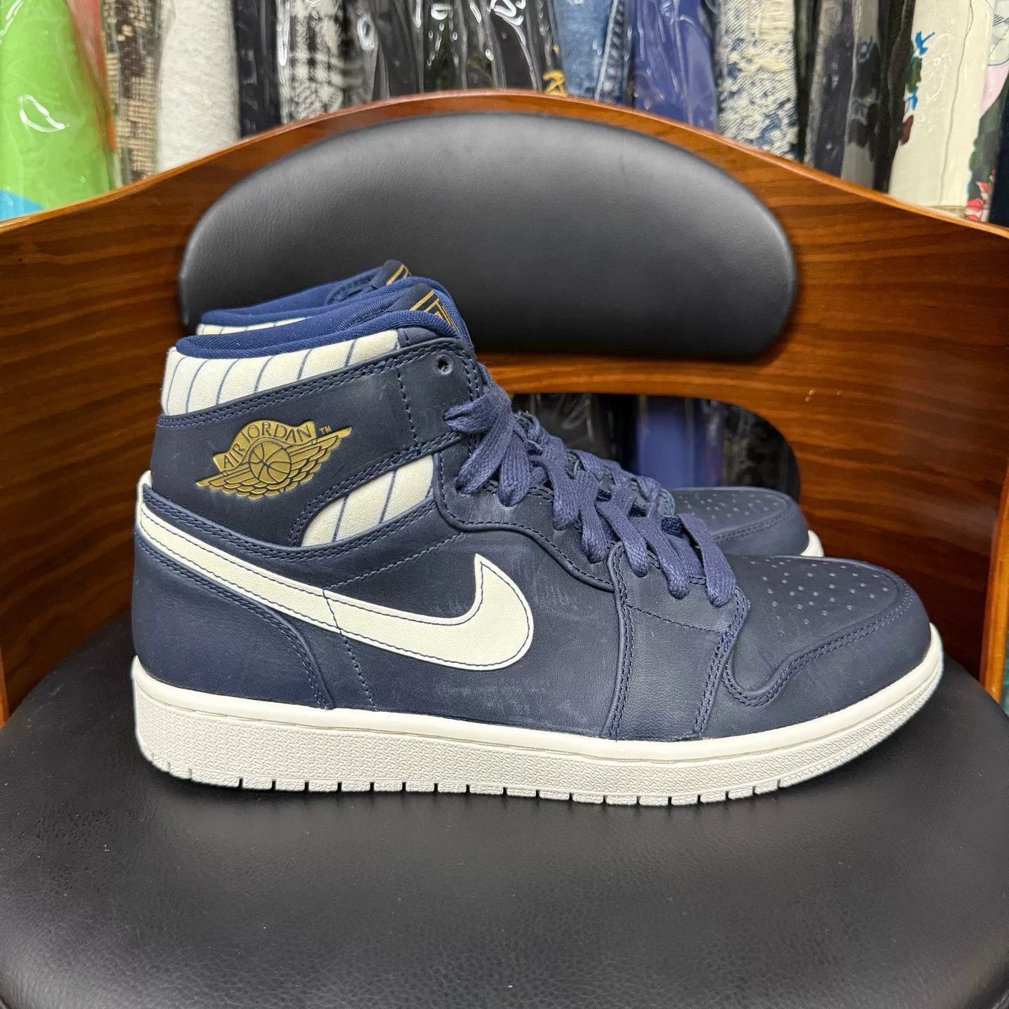 Nike Nike AJ1 Lowtop Sneakers 43 Men Size US 10 / EU 43 - 4 Thumbnail
