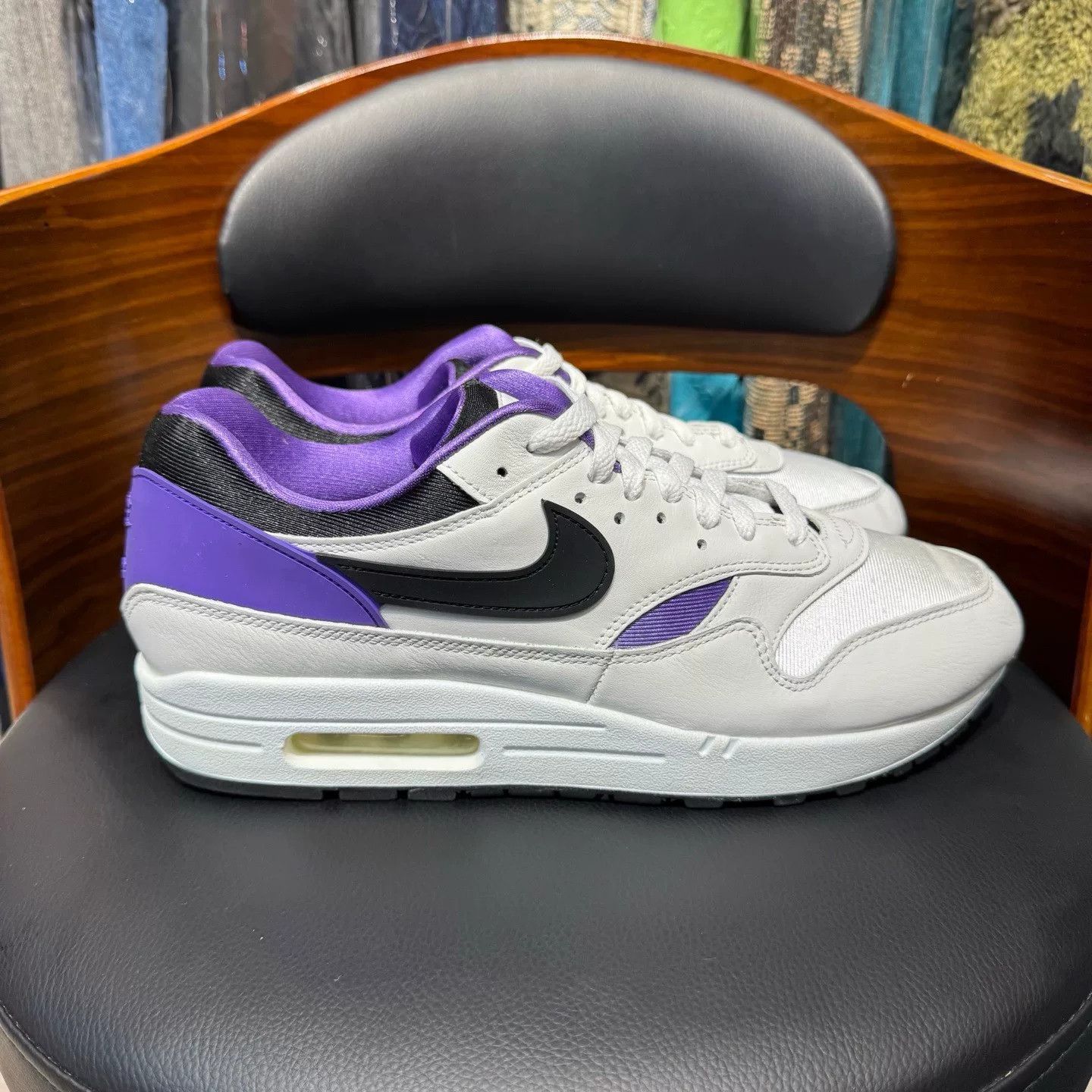 Nike Nike MAX1 White Lowtop Sneakers 44.5 Men Size US 11 / EU 44 - 4 Thumbnail
