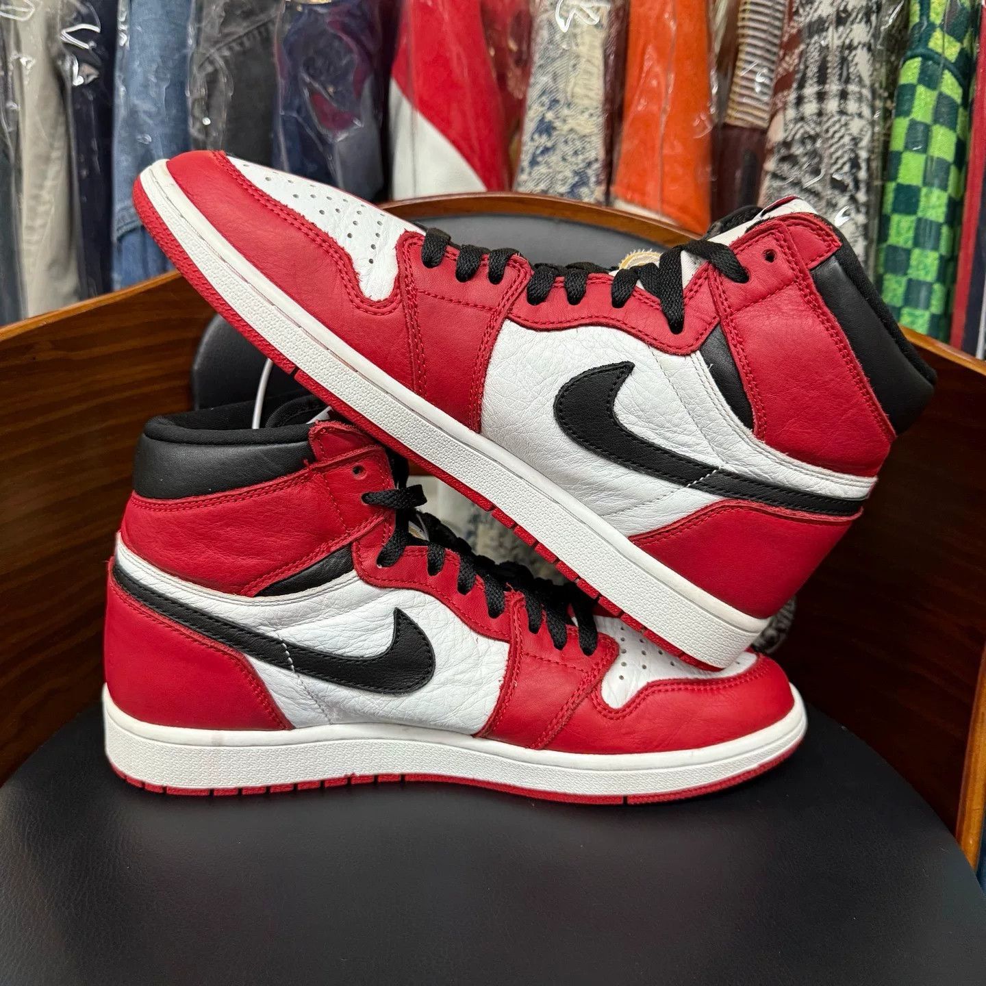 Nike Nike AJ1 Black Lowtop Sneakers 44.5 Men Size US 11 / EU 44 - 7 Thumbnail