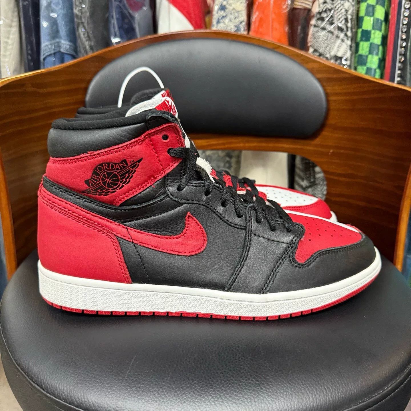 Nike Nike AJ1 Black Lowtop Sneakers 44.5 Men Size US 11 / EU 44 - 4 Thumbnail