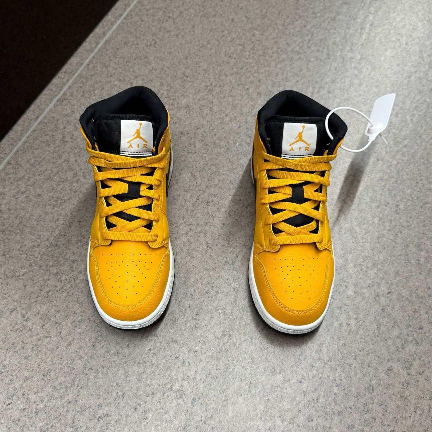 Nike Nike AJ1 Lowtop Sneakers 38 Men Size US 6 / EU 39 - 5 Thumbnail