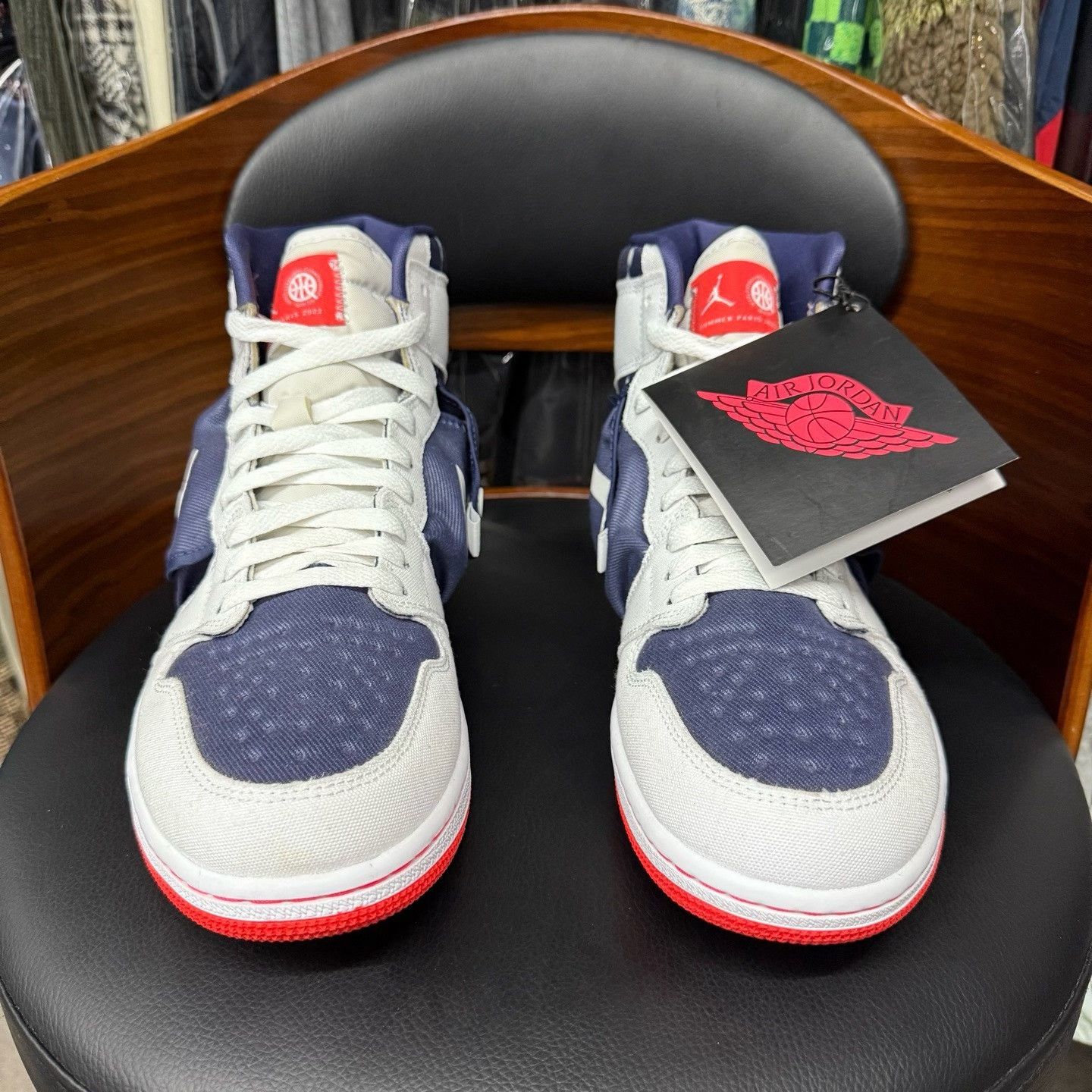 Nike Nike AJ1 Blue Lowtop Sneakers 44.5 Men Size US 11 / EU 44 - 2 Thumbnail
