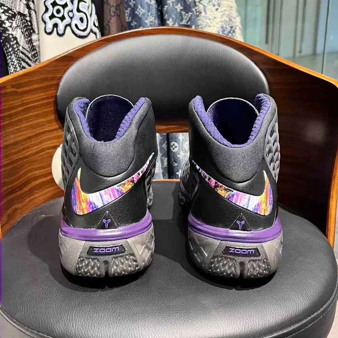 Nike Nike KOBE3 Lowtop Sneakers 46 Men Size US 12 / EU 45 - 3 Thumbnail