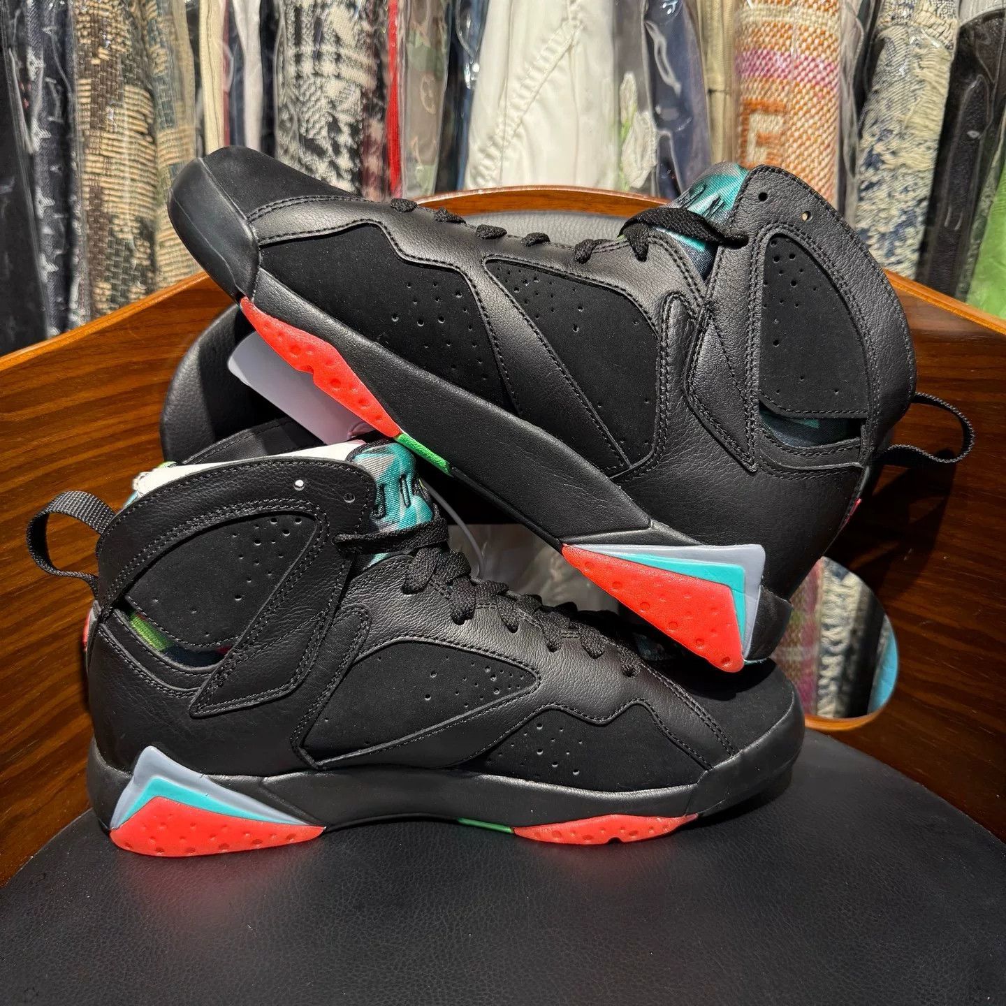 Nike Nike AJ7 Lowtop Sneakers 41 Men Size US 8.5 / EU 41-42 - 7 Thumbnail