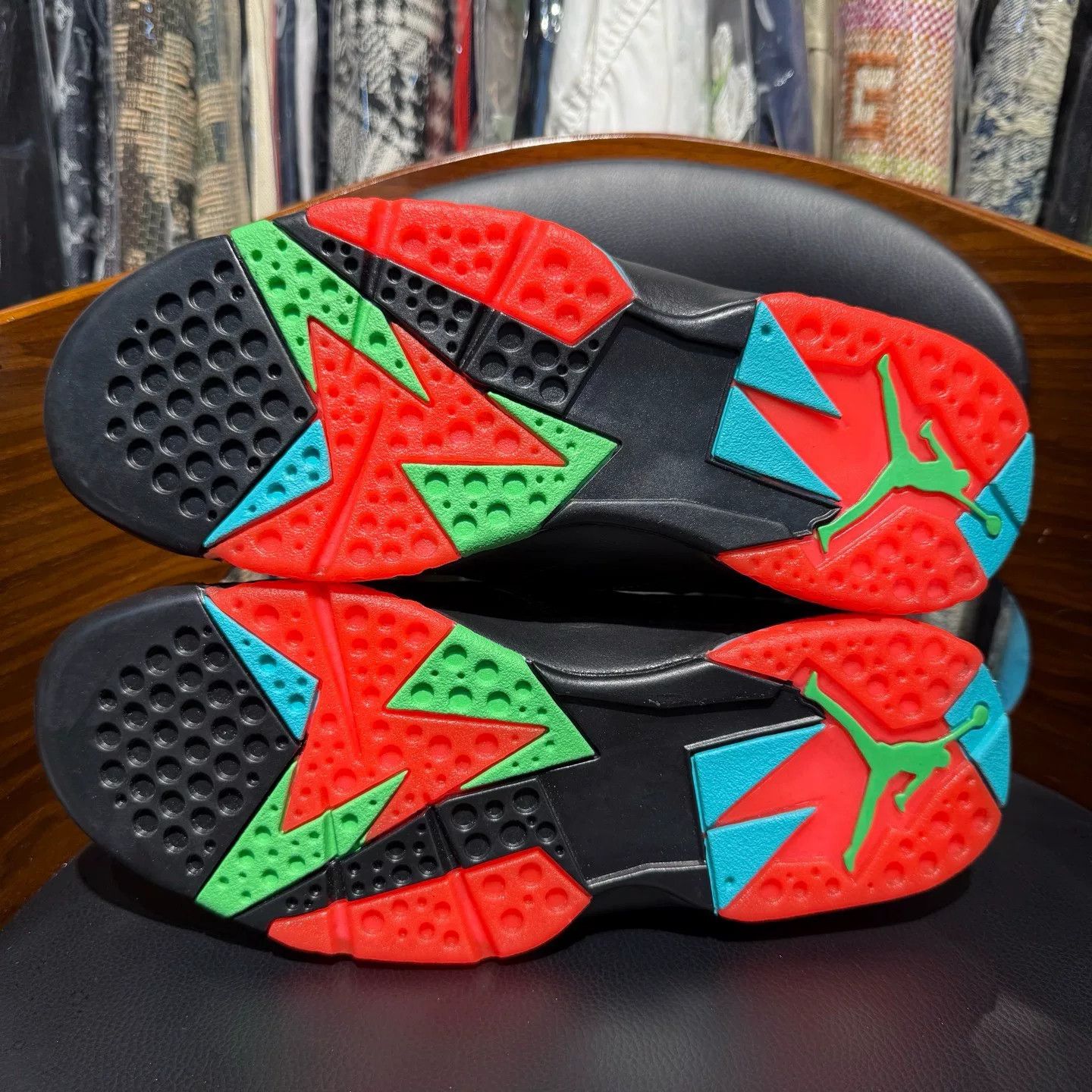 Nike Nike AJ7 Lowtop Sneakers 41 Men Size US 8.5 / EU 41-42 - 8 Thumbnail