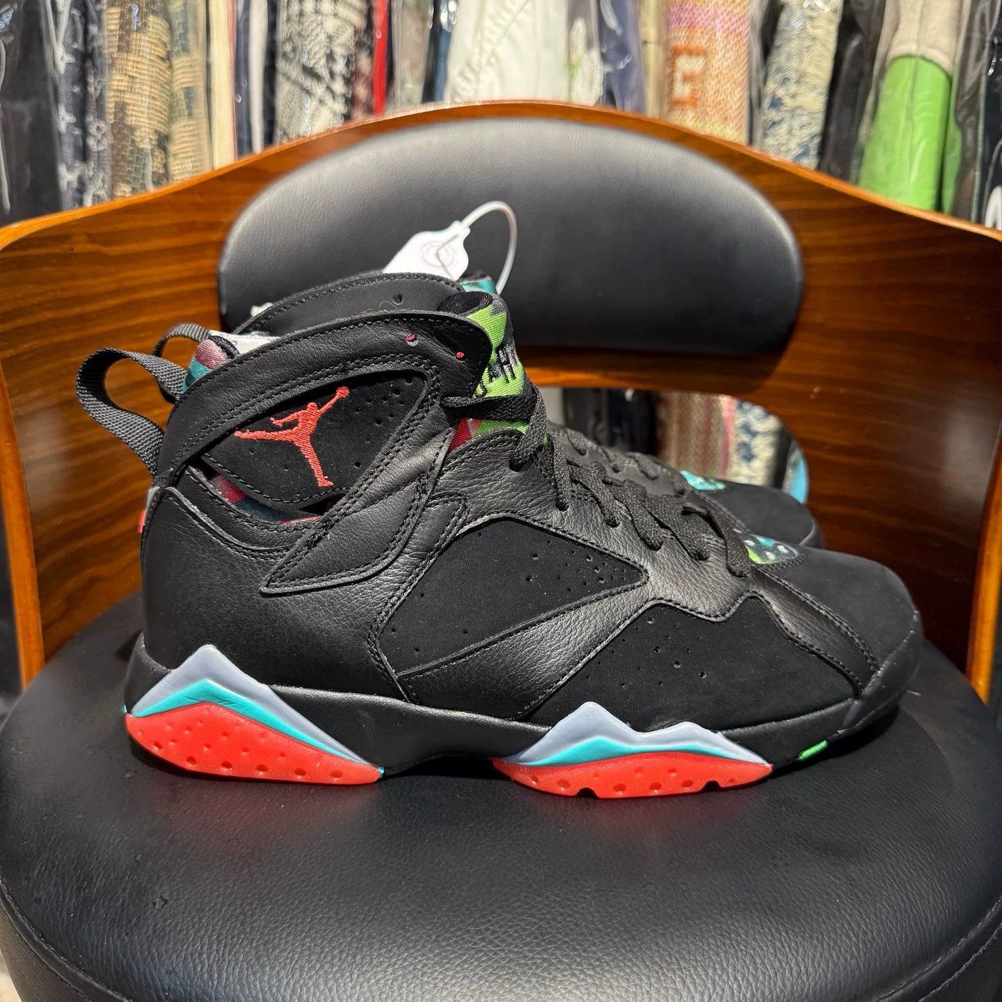 Nike Nike AJ7 Lowtop Sneakers 41 Men Size US 8.5 / EU 41-42 - 4 Thumbnail