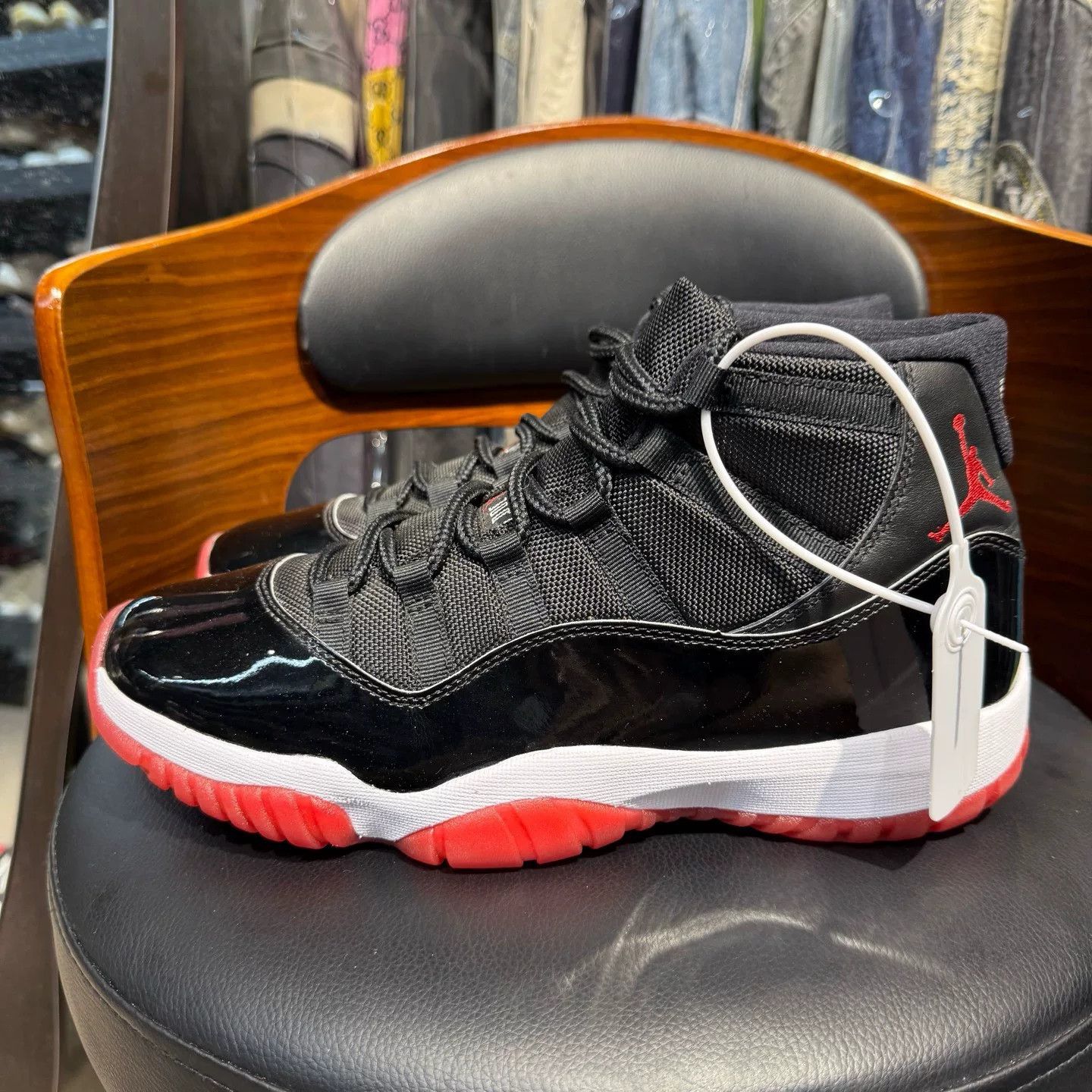 Nike Nike AJ11 Black Lowtop Sneakers 44.5 Men Size US 11 / EU 44 - 6 Thumbnail