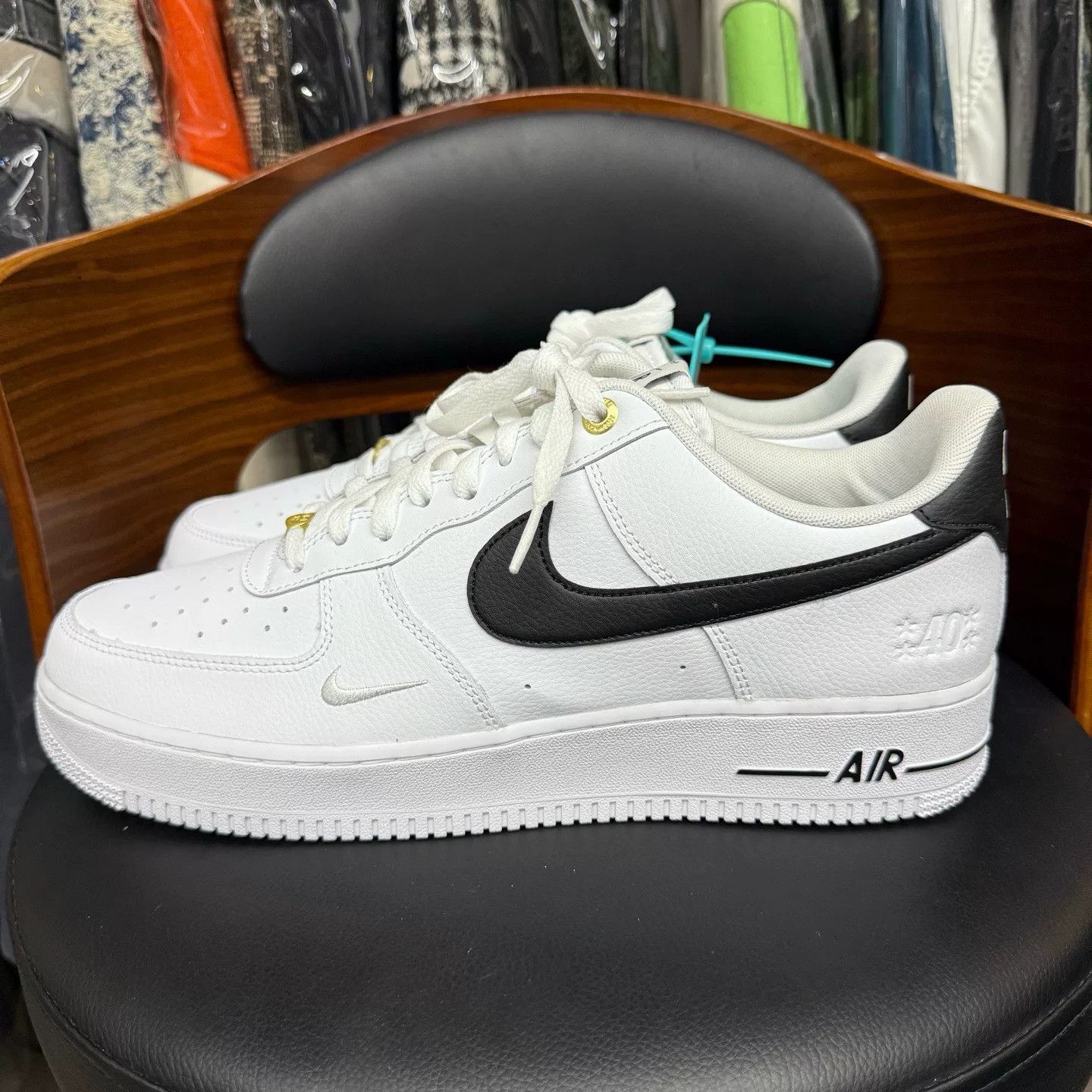Nike Nike AF1 Limited White Lowtop Sneakers 40 Men Size US 7.5 / EU 40-41 - 6 Thumbnail