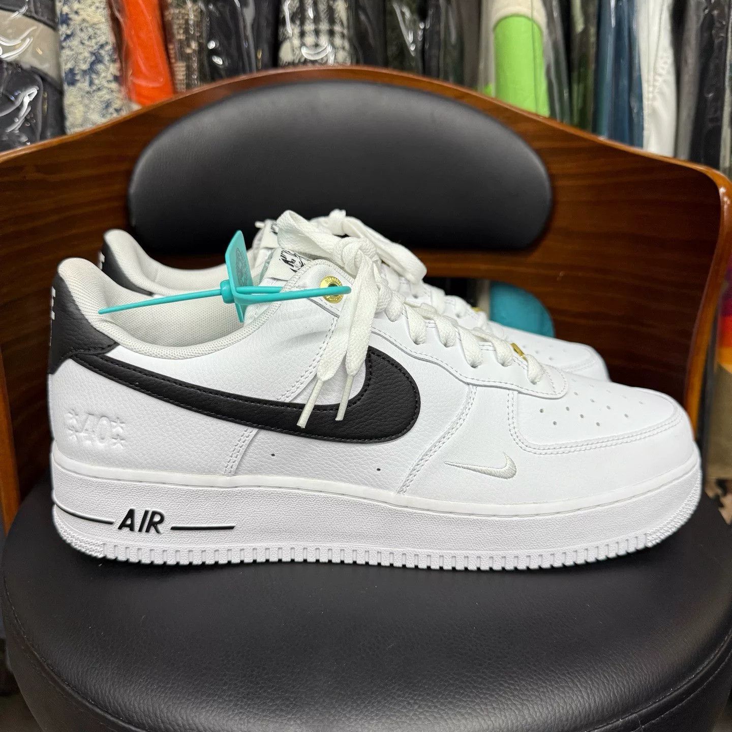 Nike Nike AF1 Limited White Lowtop Sneakers 40 Men Size US 7.5 / EU 40-41 - 4 Thumbnail