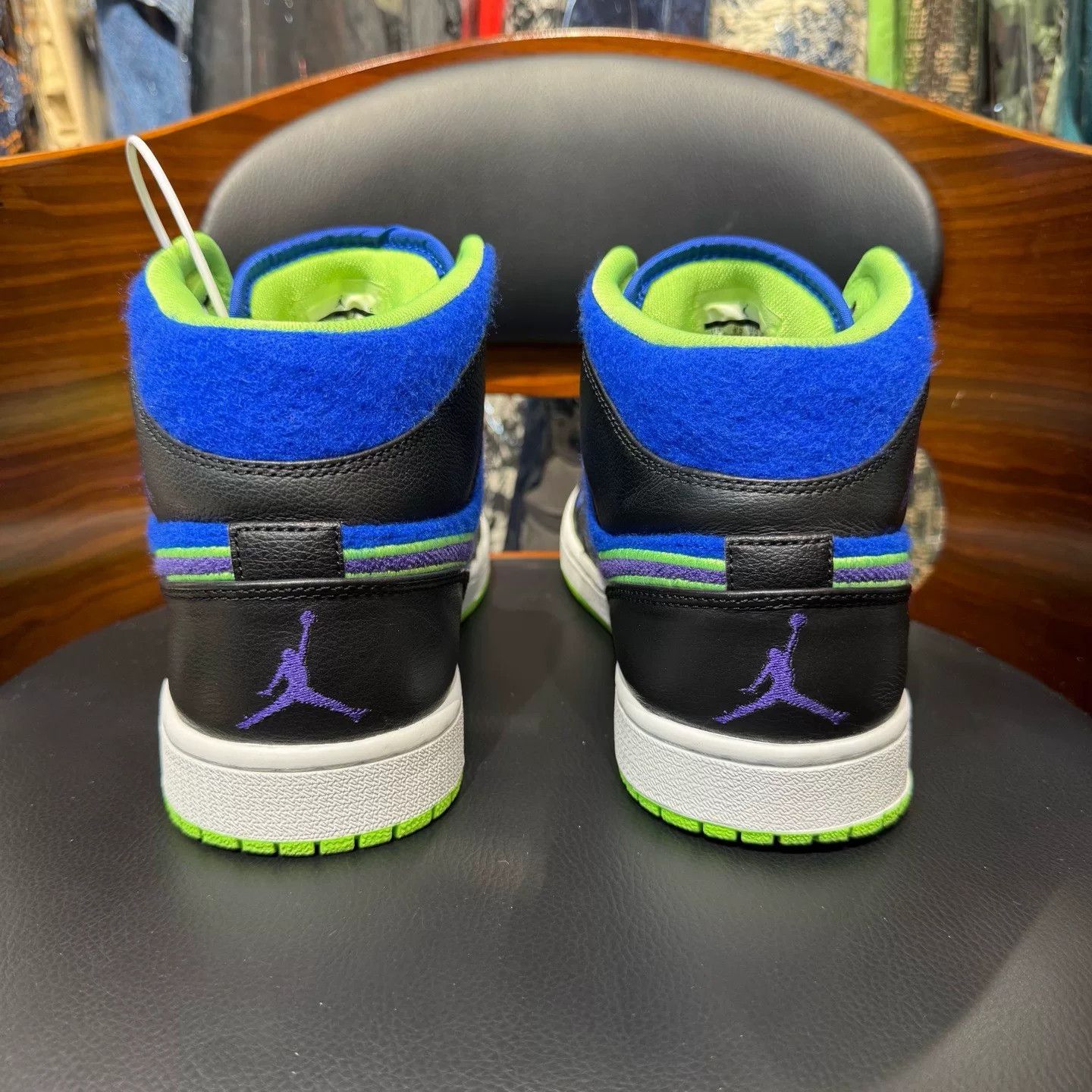 Nike Nike AJ1 Blue Lowtop Sneakers 44.5 Men Size US 11 / EU 44 - 3 Thumbnail