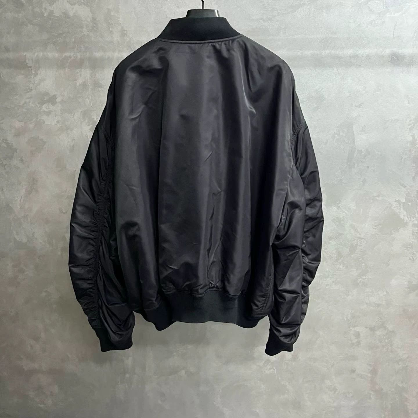 Balenciaga Balenciaga Embroidered Graphic Black Hoodie XS Men Size US XS / EU 42 / 0 - 5 Thumbnail
