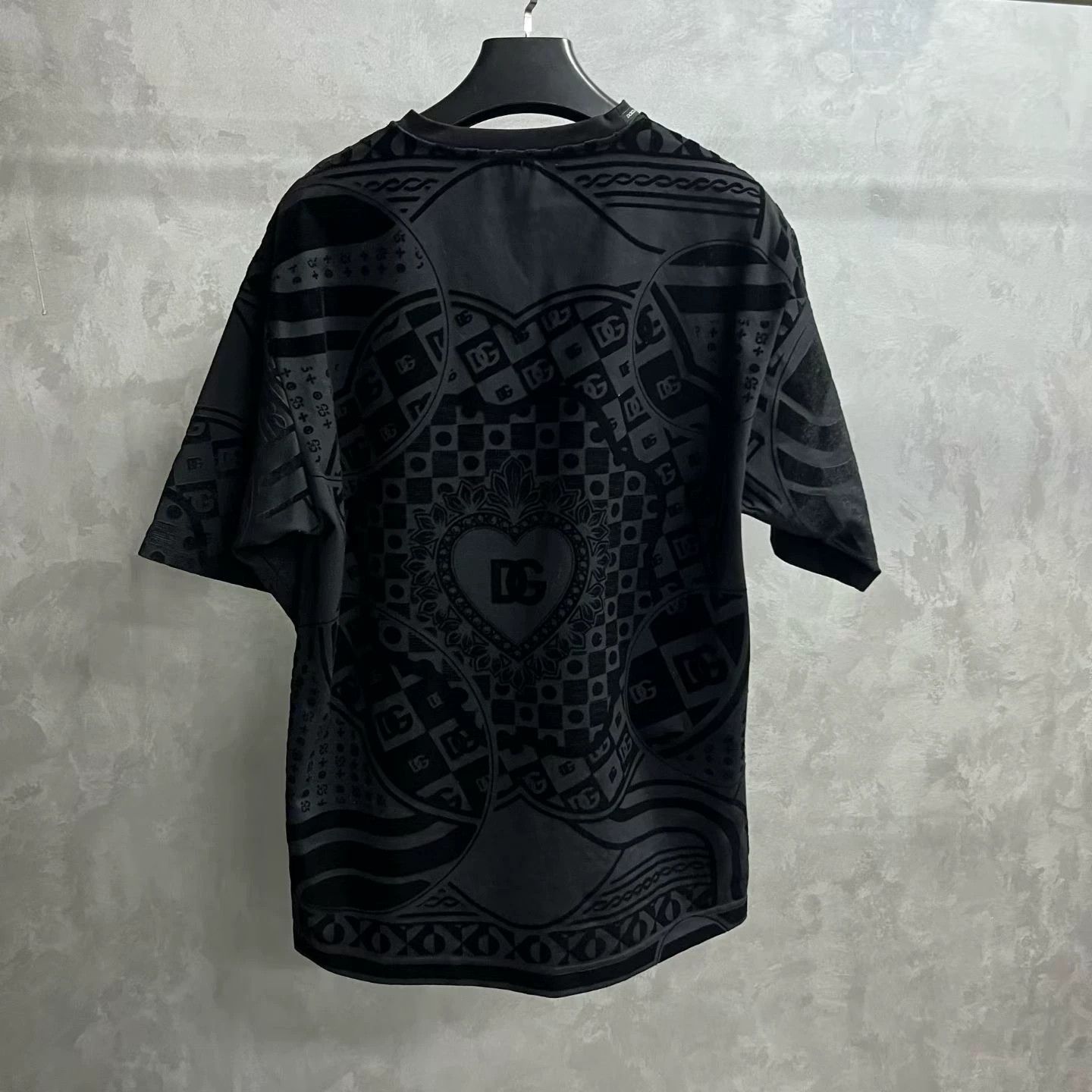 Dolce & Gabbana Dolce & Gabbana Printed Graphic Black T-Shirt L Women Size L / US 10 / IT 46 - 5 Thumbnail