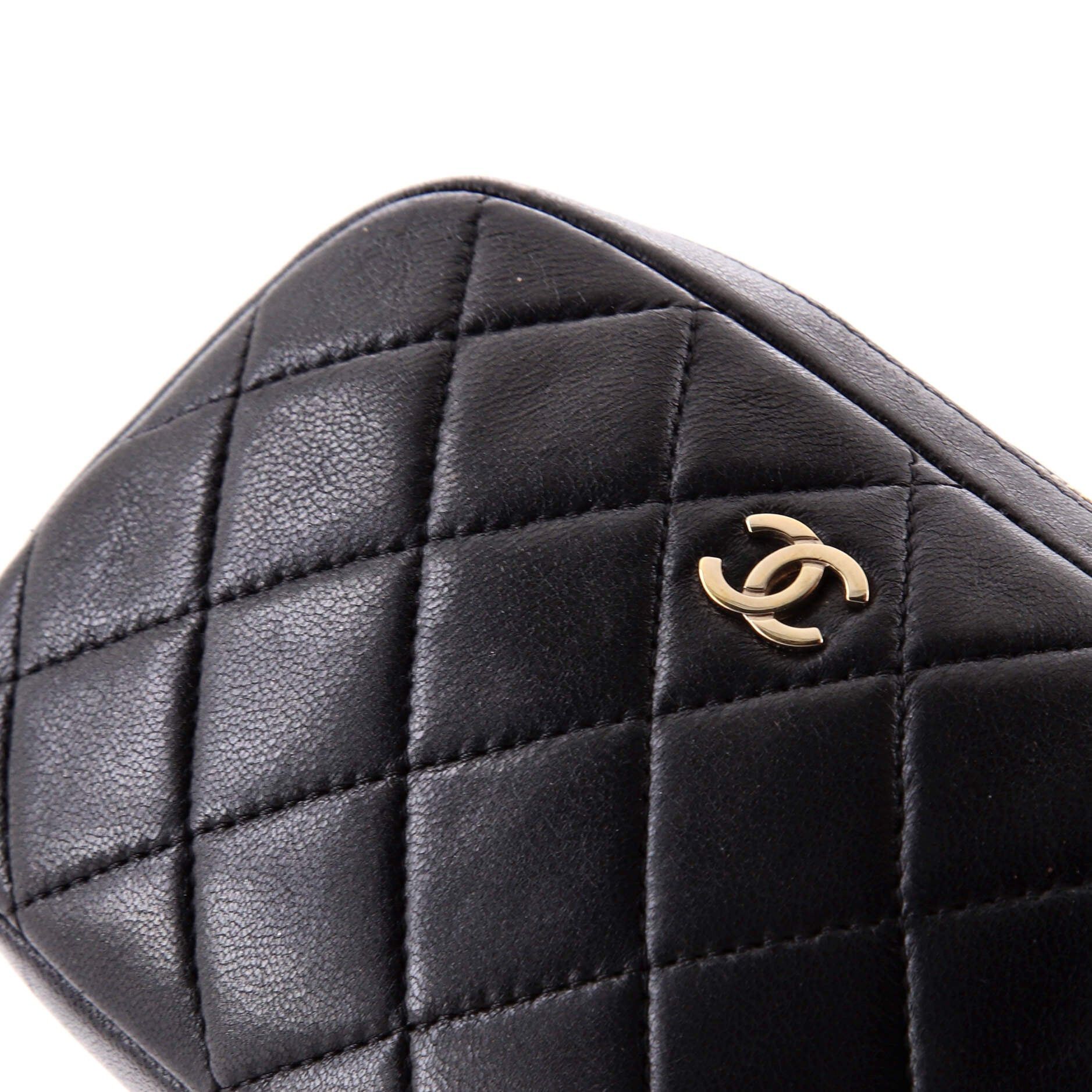 Chanel Curvy Cosmetic Pouch Size ONE SIZE - 6 Thumbnail