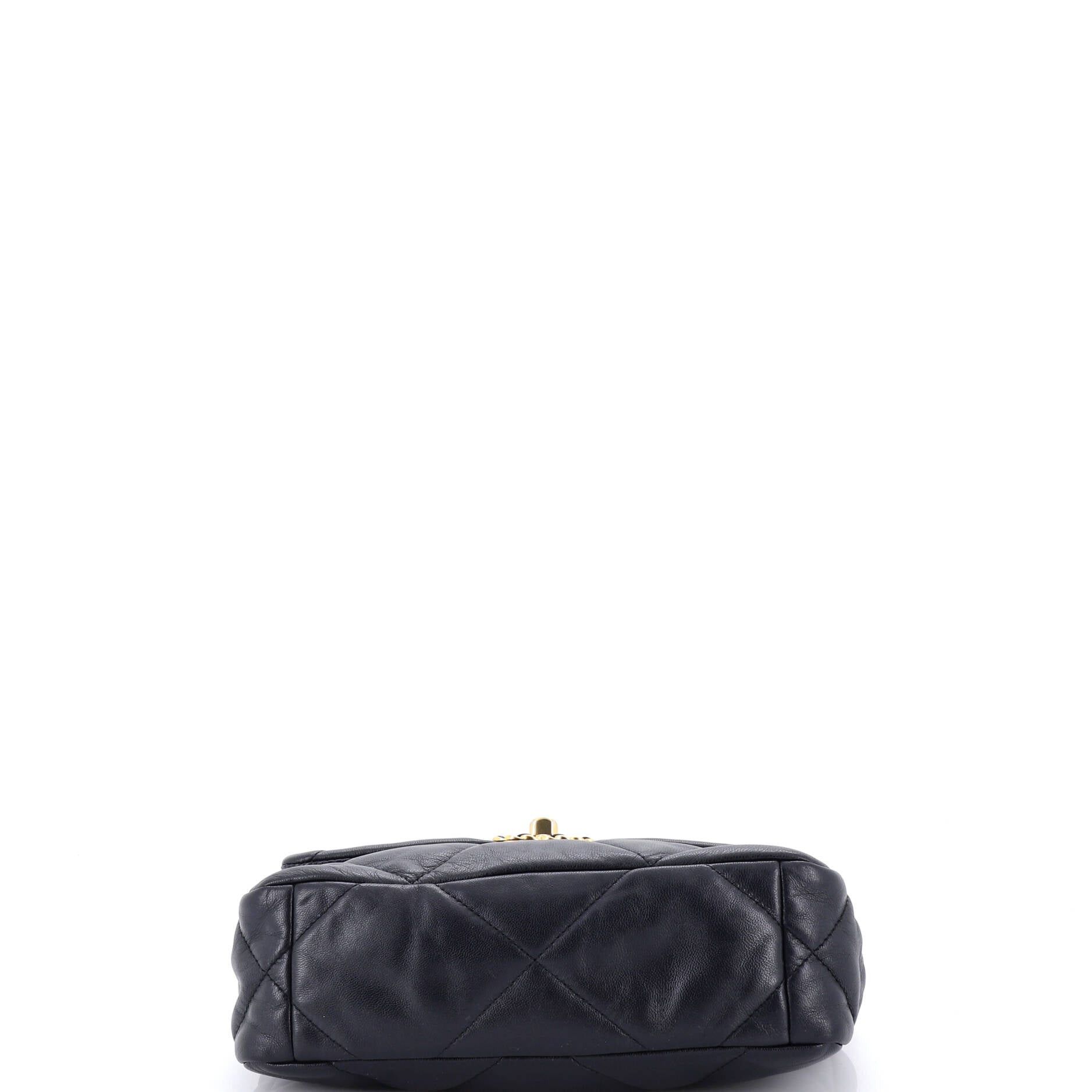 Chanel 19 Flap Bag Size ONE SIZE - 4 Thumbnail