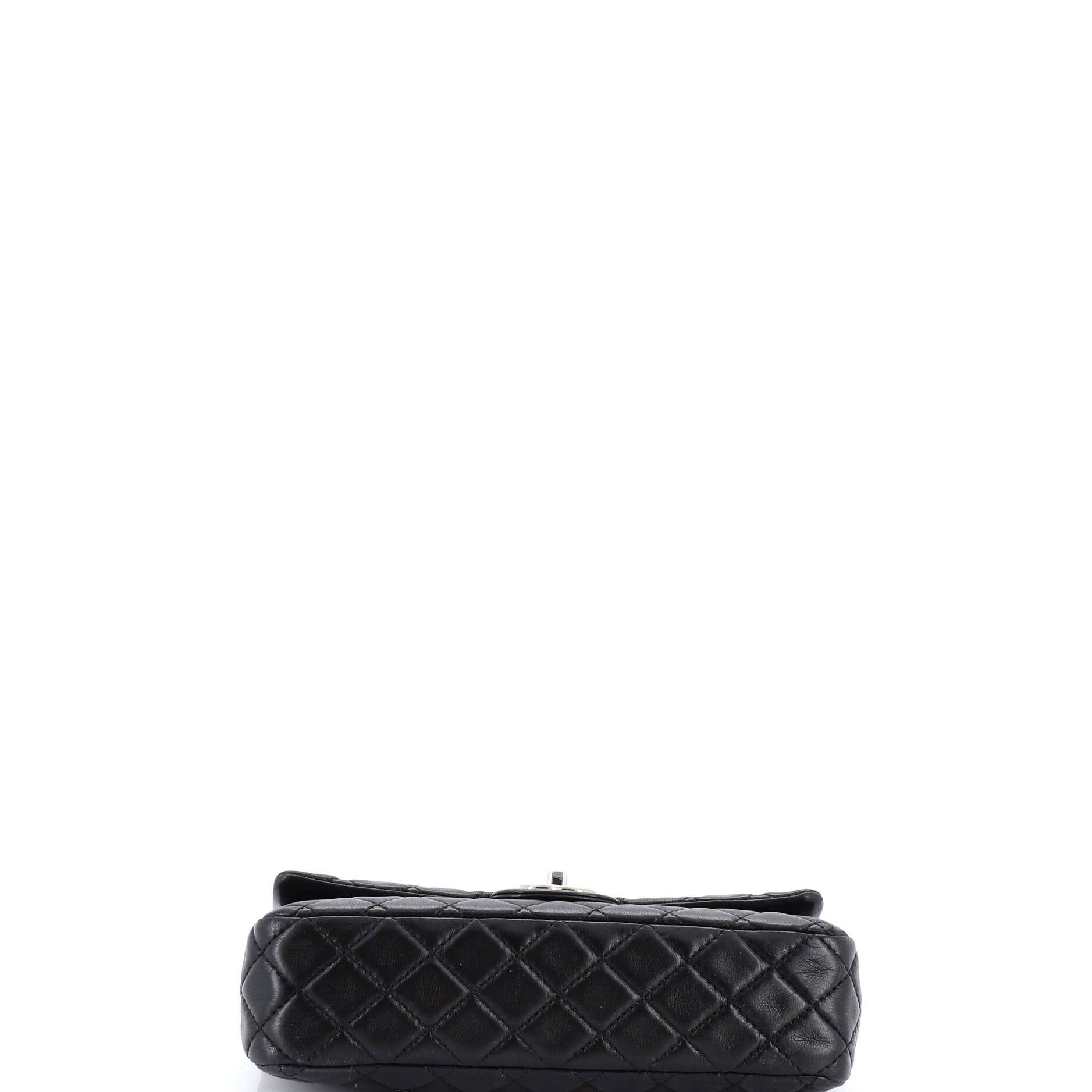 Chanel Vintage Classic Double Flap Bag Size ONE SIZE - 4 Thumbnail