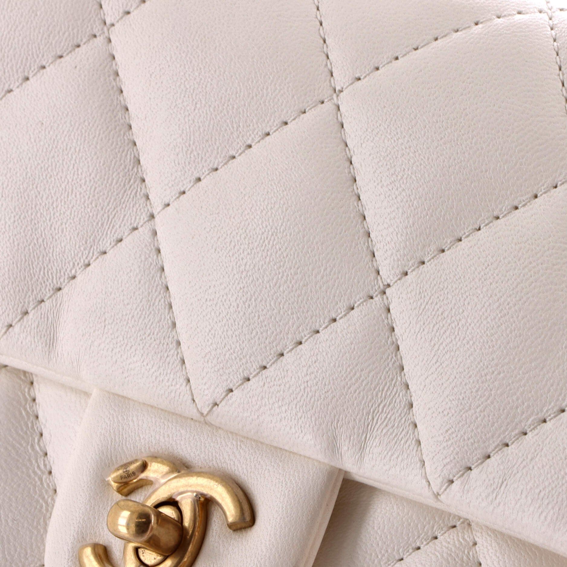 Chanel Heart Charms Flap Bag Size ONE SIZE - 7 Thumbnail